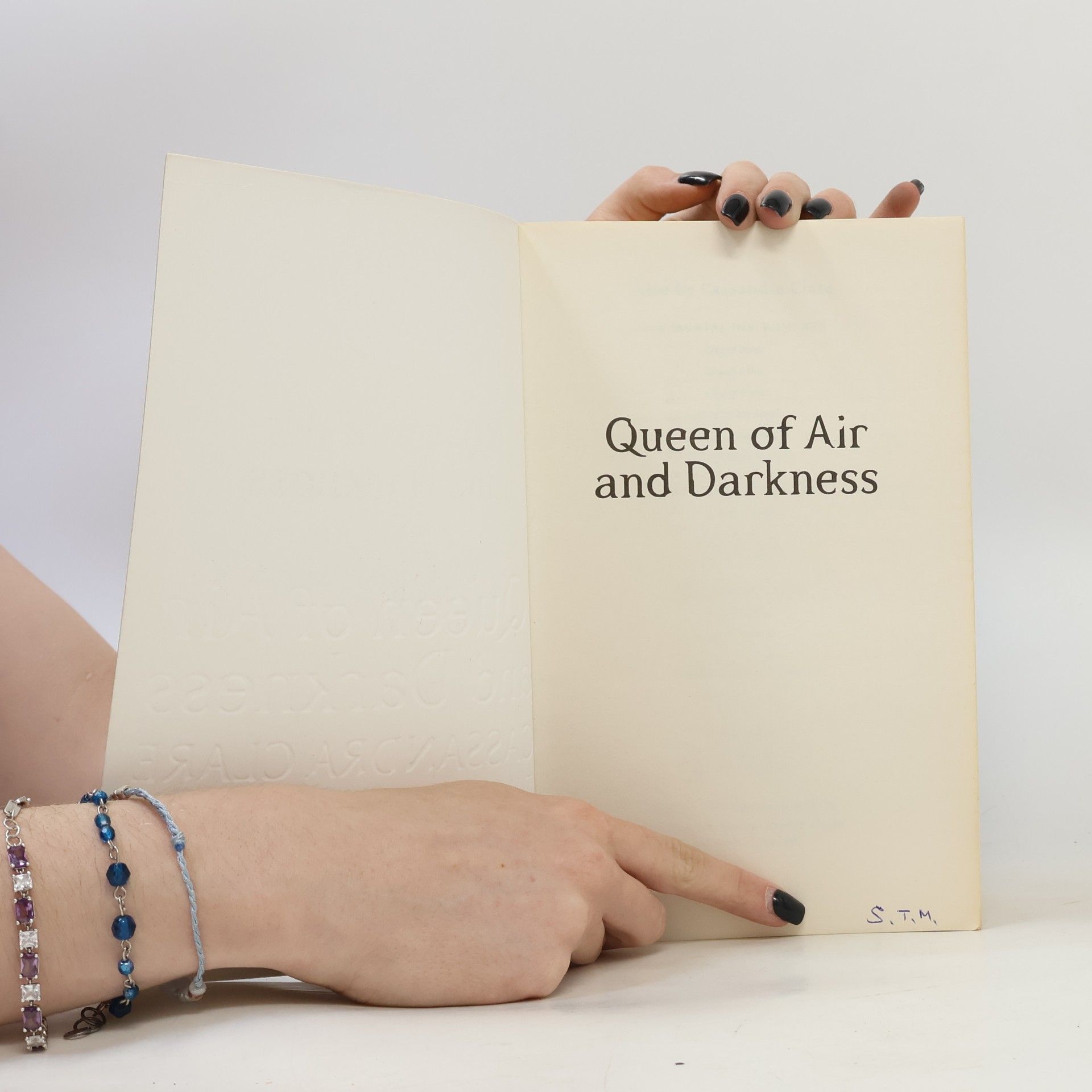 Cassandra Clare Queen of Air and Darkness