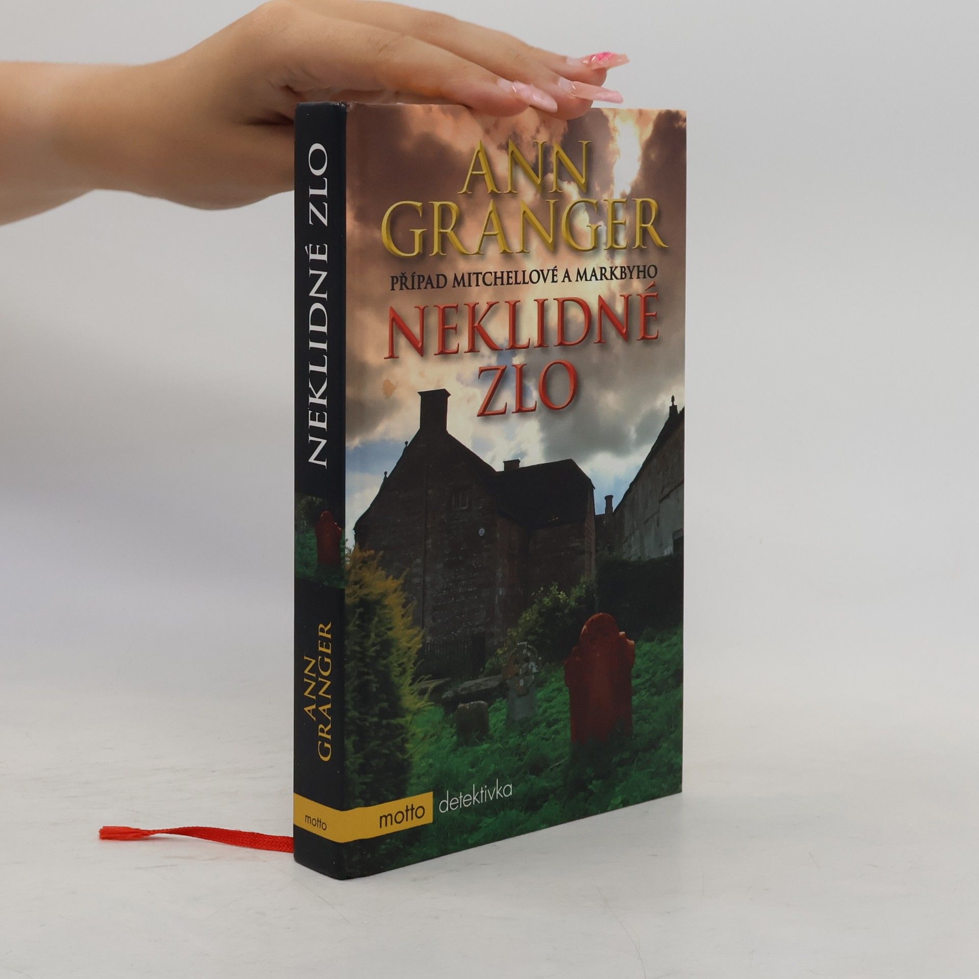 Ann Granger Neklidné zlo