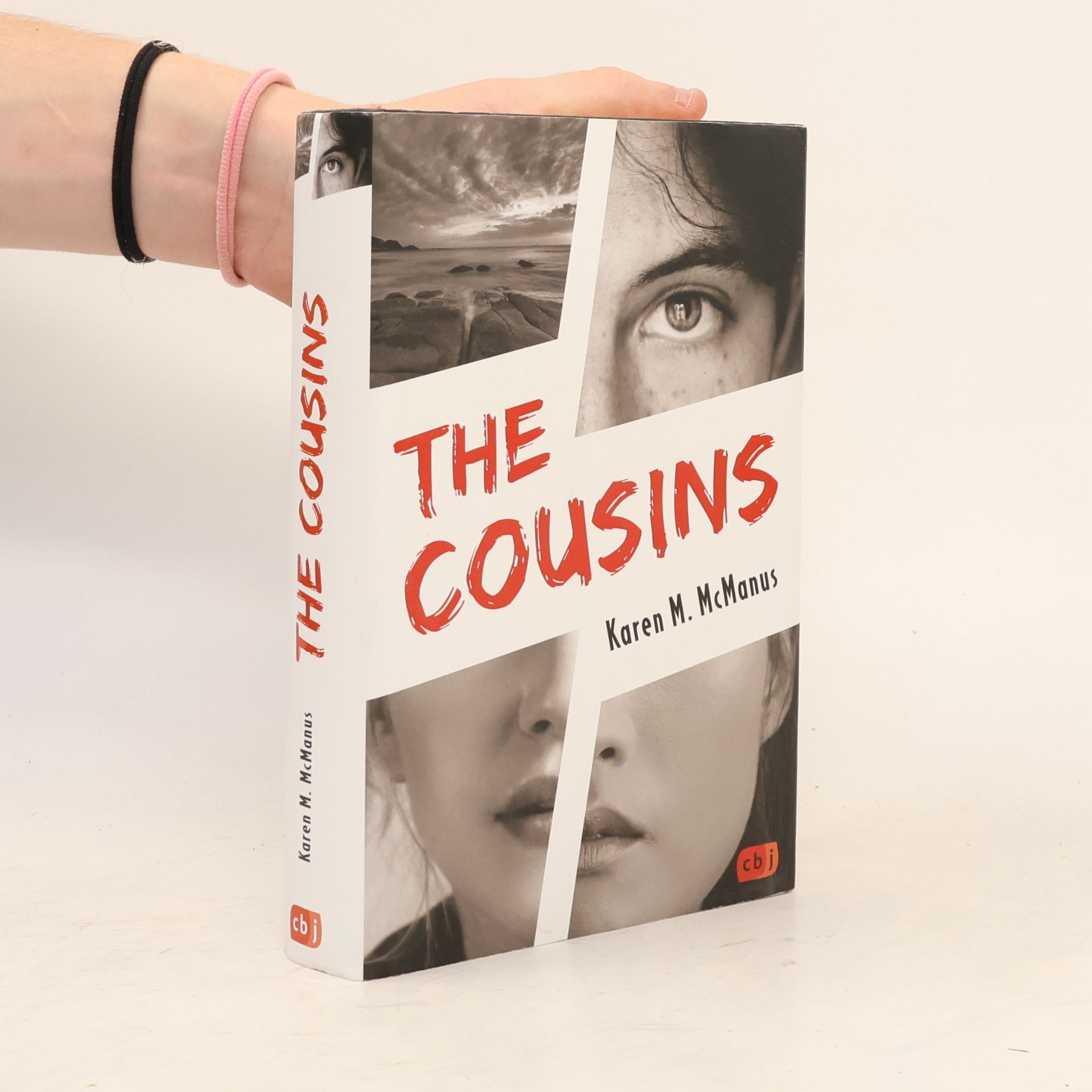 Karen M. McManus The Cousins