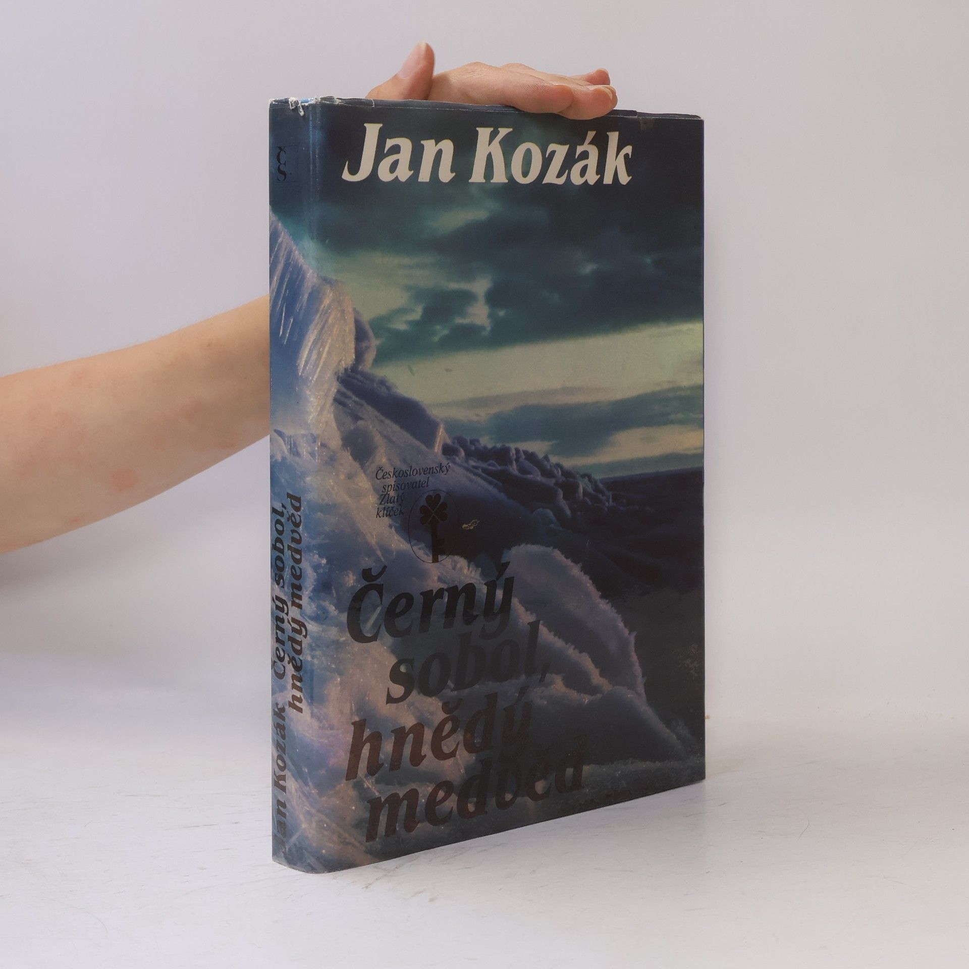 Jan Kozák Černý sobol, hnědý medvěd