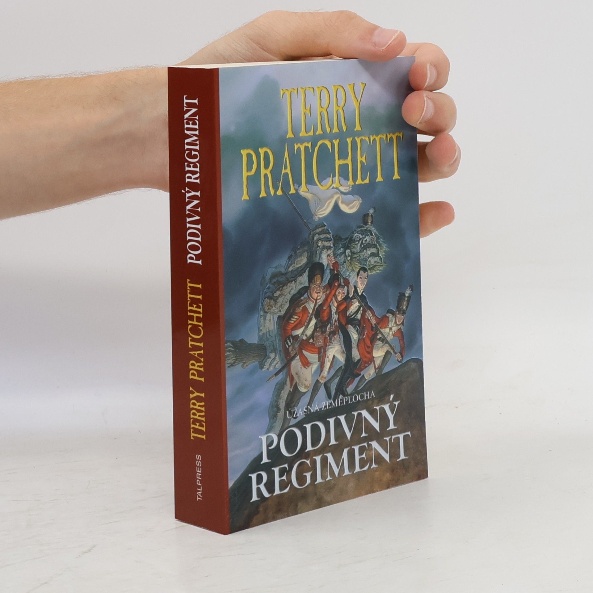 Terry Pratchett Podivný regiment