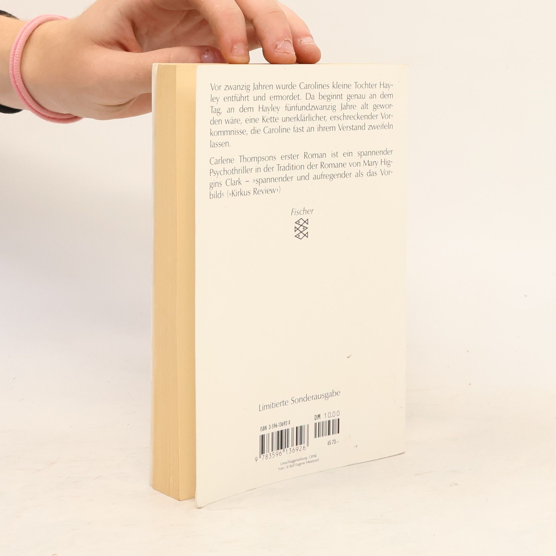 Carlene Thompson Fischer Taschenbücher: Schwarz zur Erinnerung