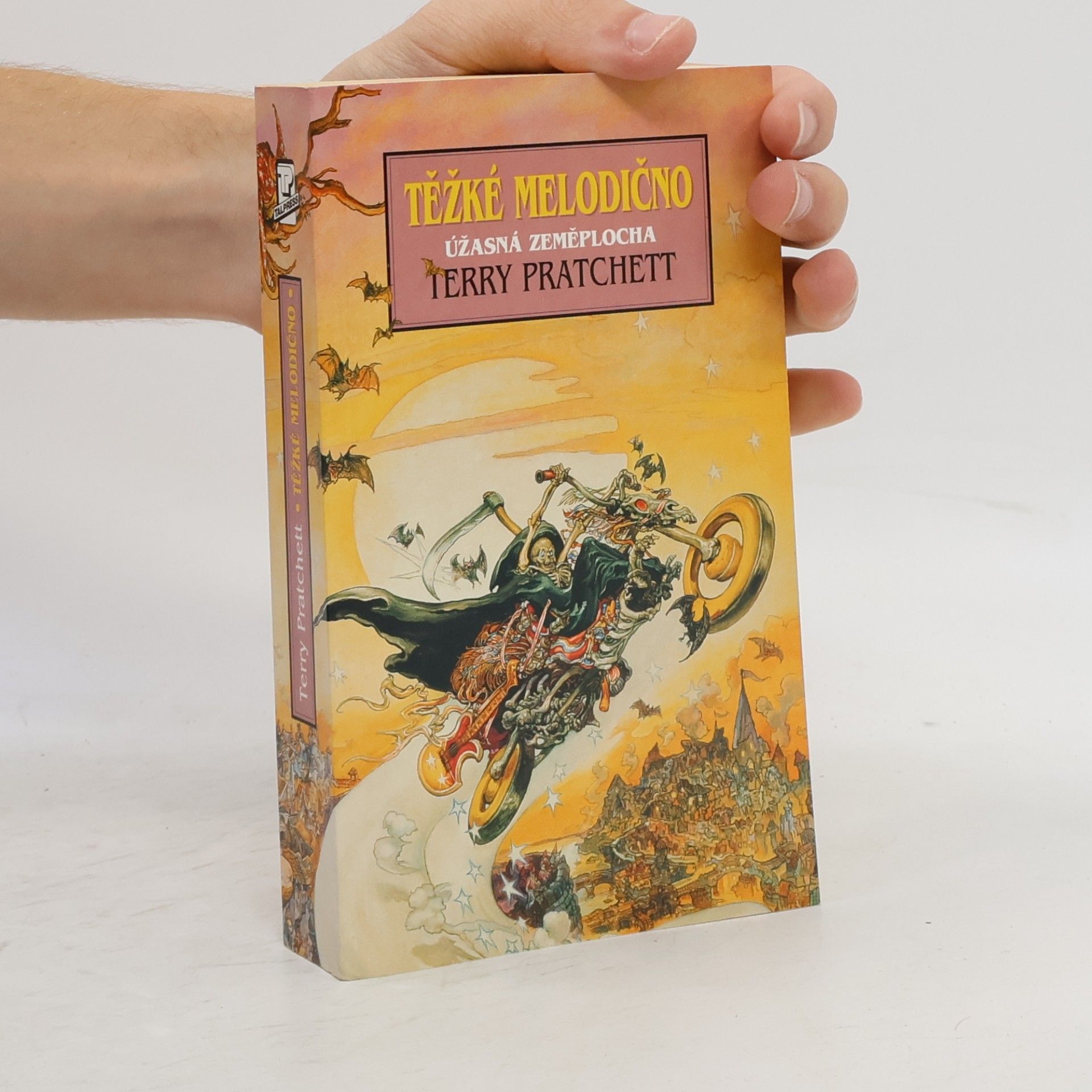 Terry Pratchett Těžké melodično