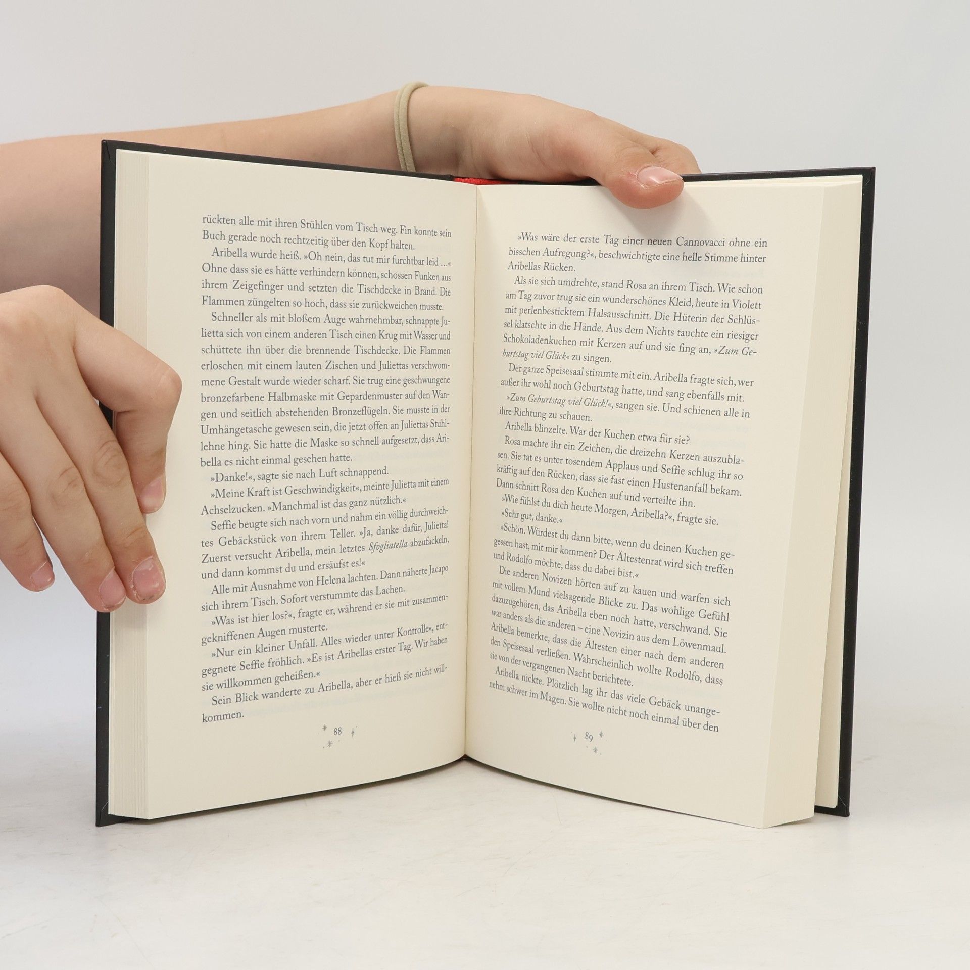 Anna Hoghton Aribella und die Feuermaske