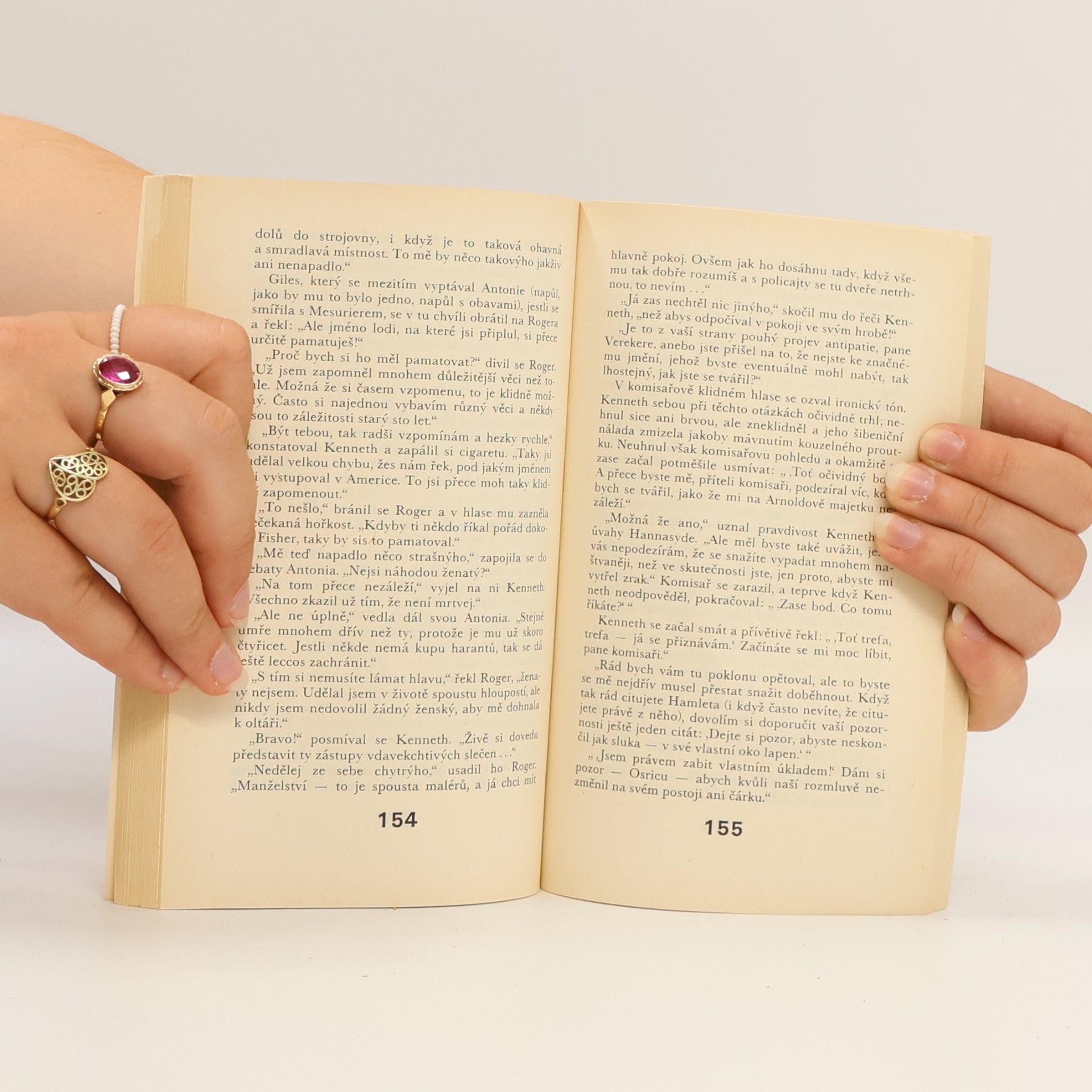Georgette Heyer Nikdo nemá alibi