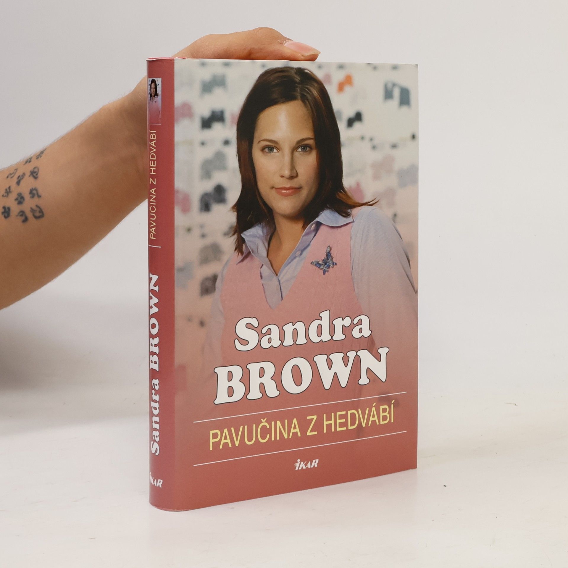 Sandra Brown Pavučina z hedvábí