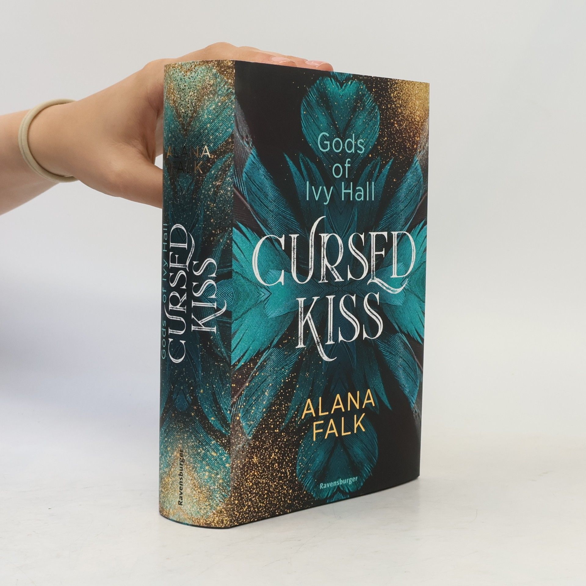Alana Falk Gods of Ivy hall: Cursed kiss