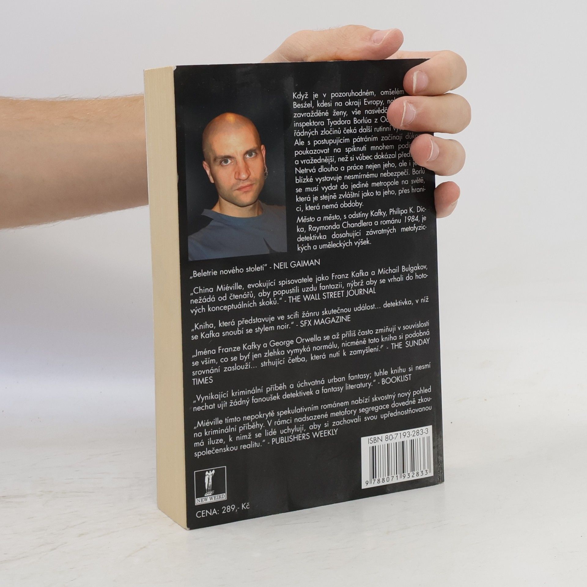 China Miéville Město & město