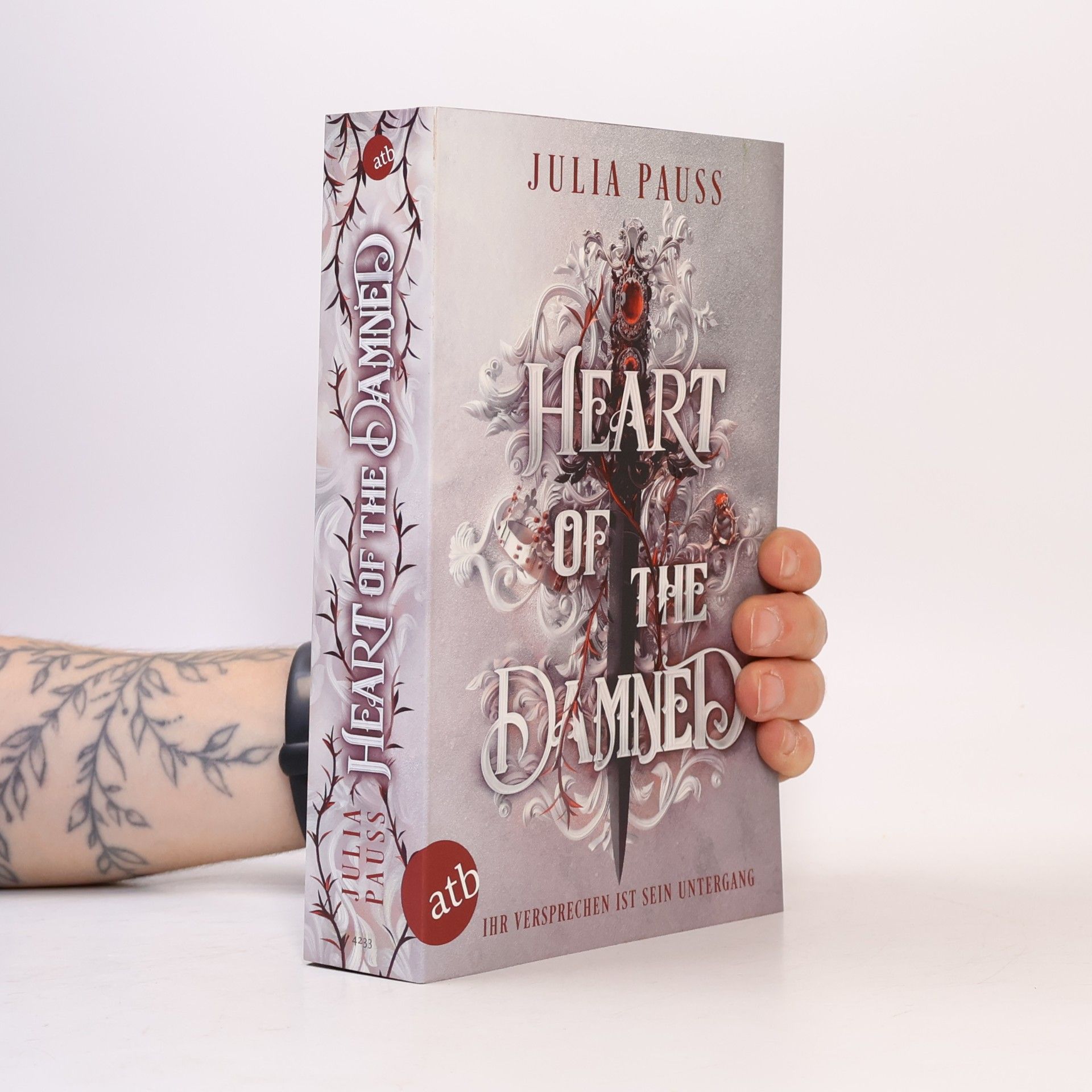 Julia Pauss Heart of the Damned – Ihr Versprechen ist sein Untergang