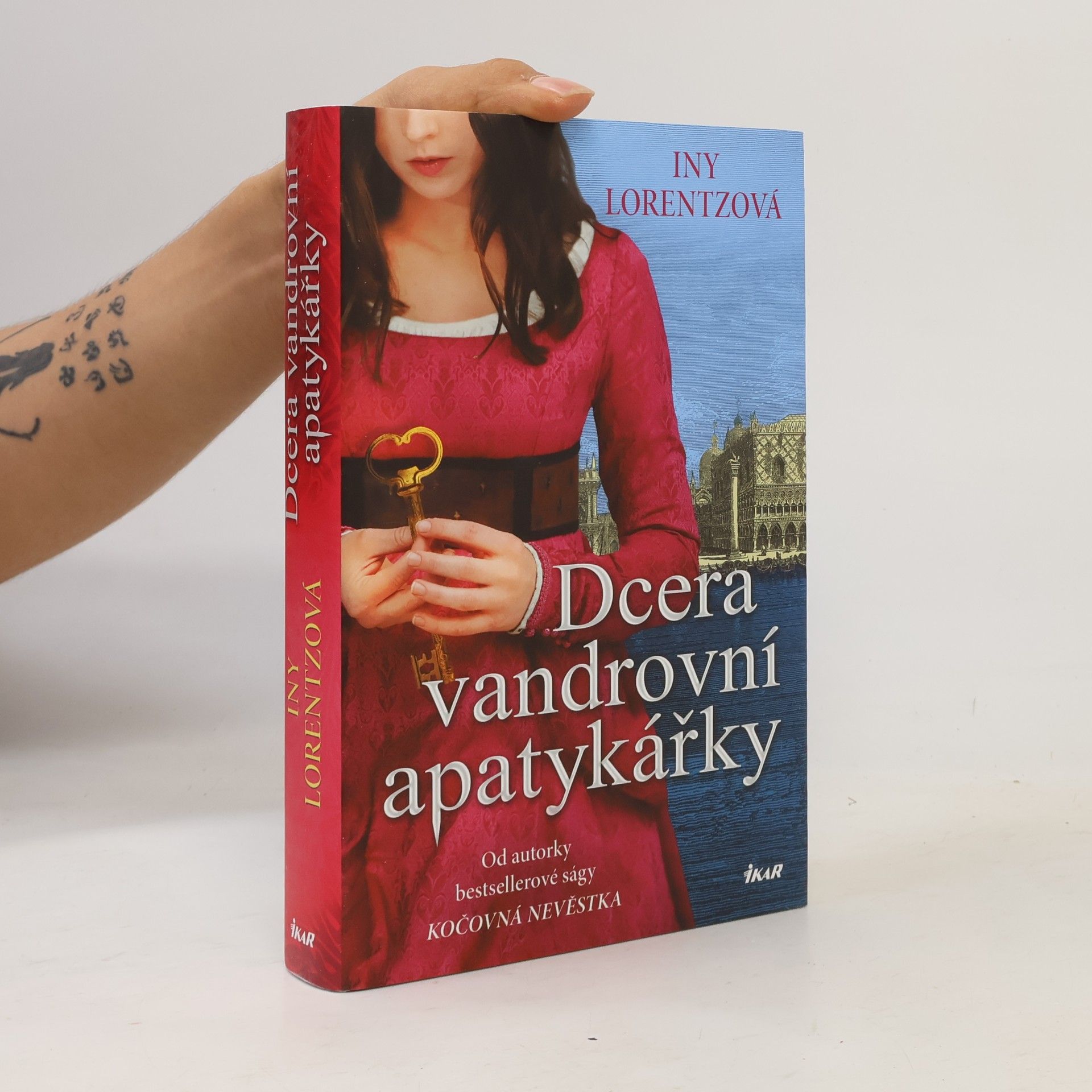 Iny Lorentz Dcera vandrovní apatykářky