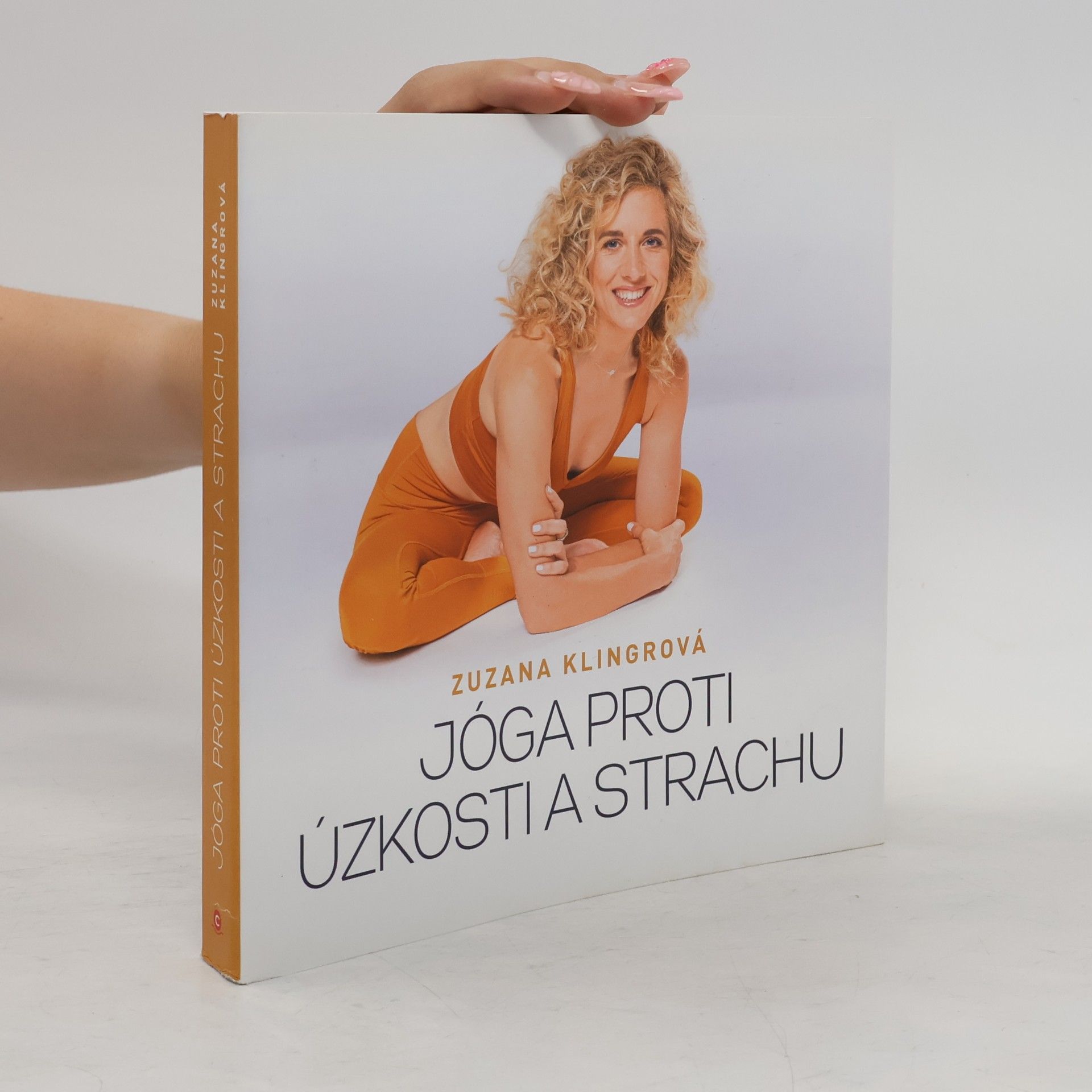 Zuzka Klingrová Jóga proti úzkosti a strachu
