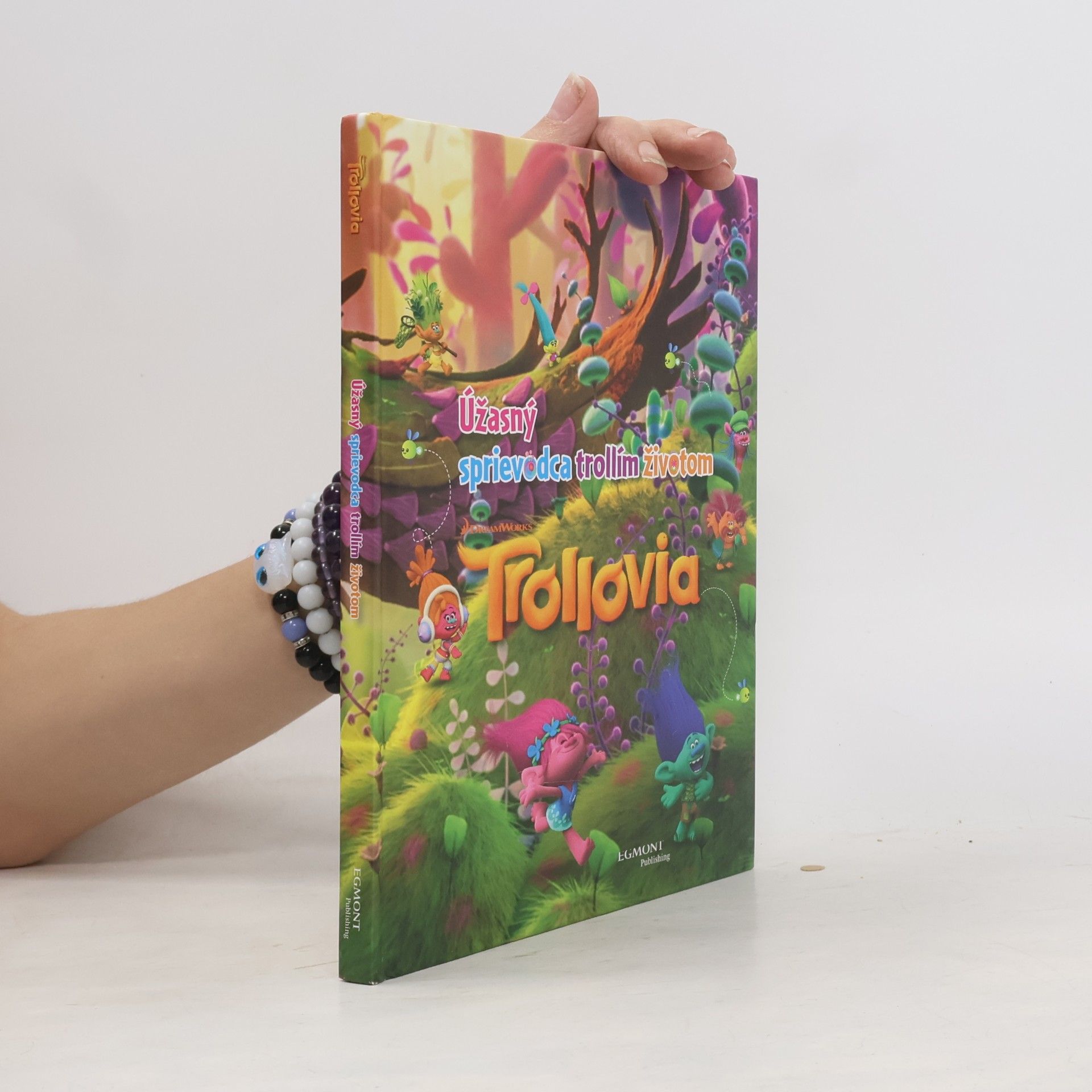 Collectif d'auteurs Trollovia: úžasný sprievodca trollím životom
