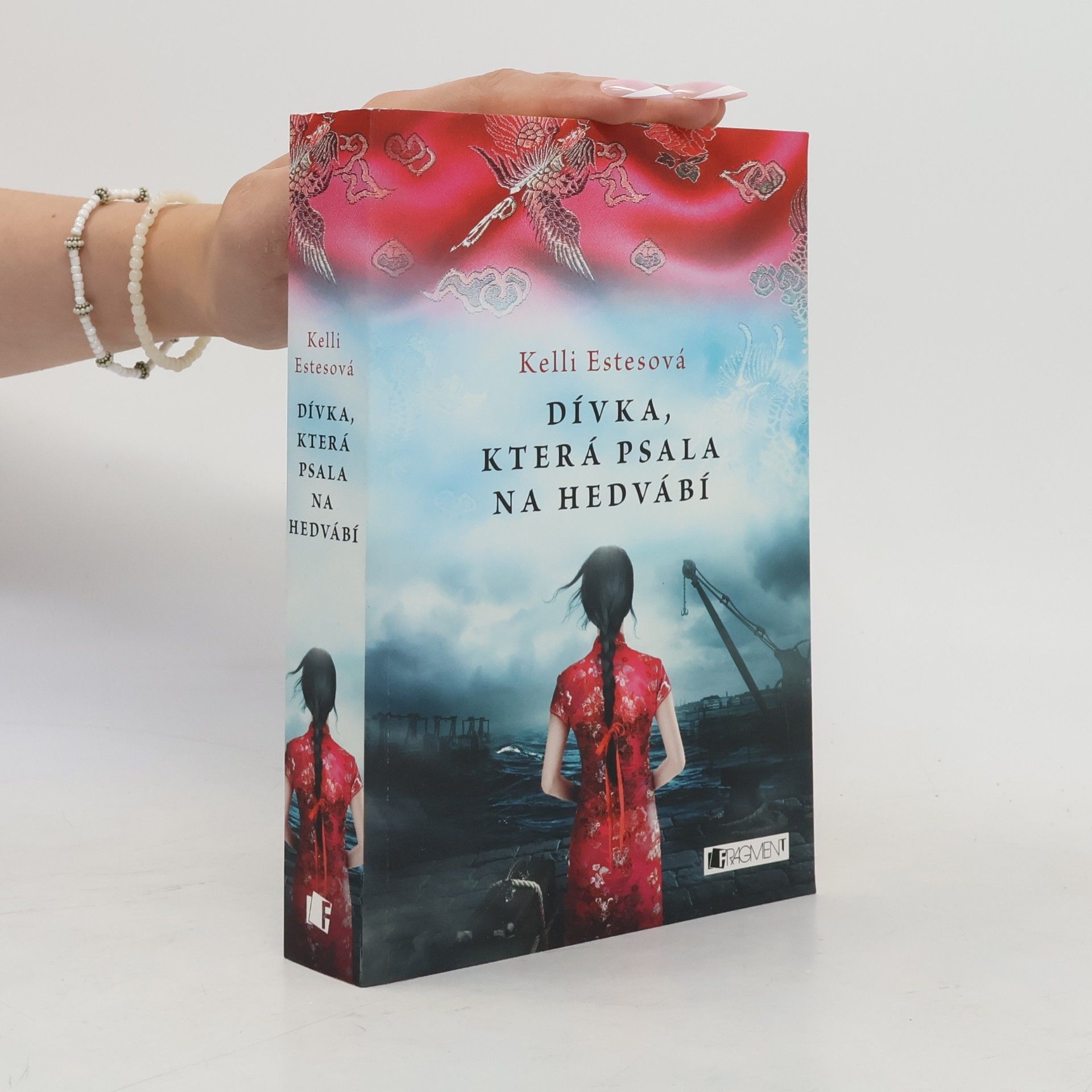 Kelli Estes Dívka, která psala na hedvábí