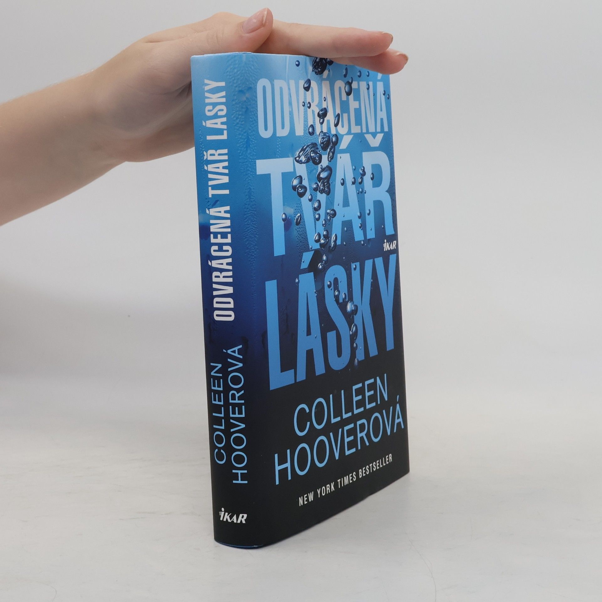 Colleen Hoover Odvrácená tvář lásky