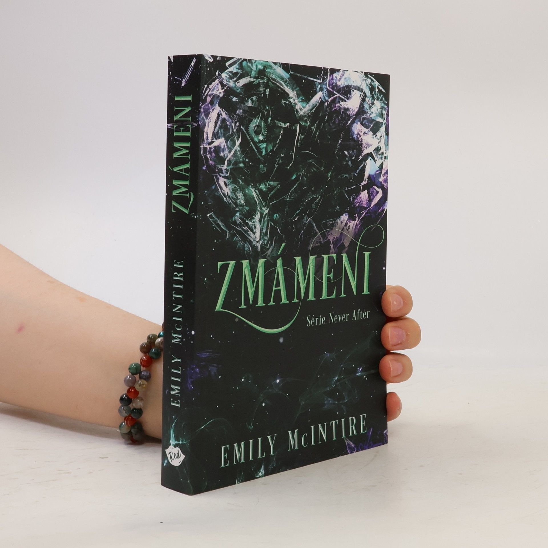 Emily McIntire Zmámeni
