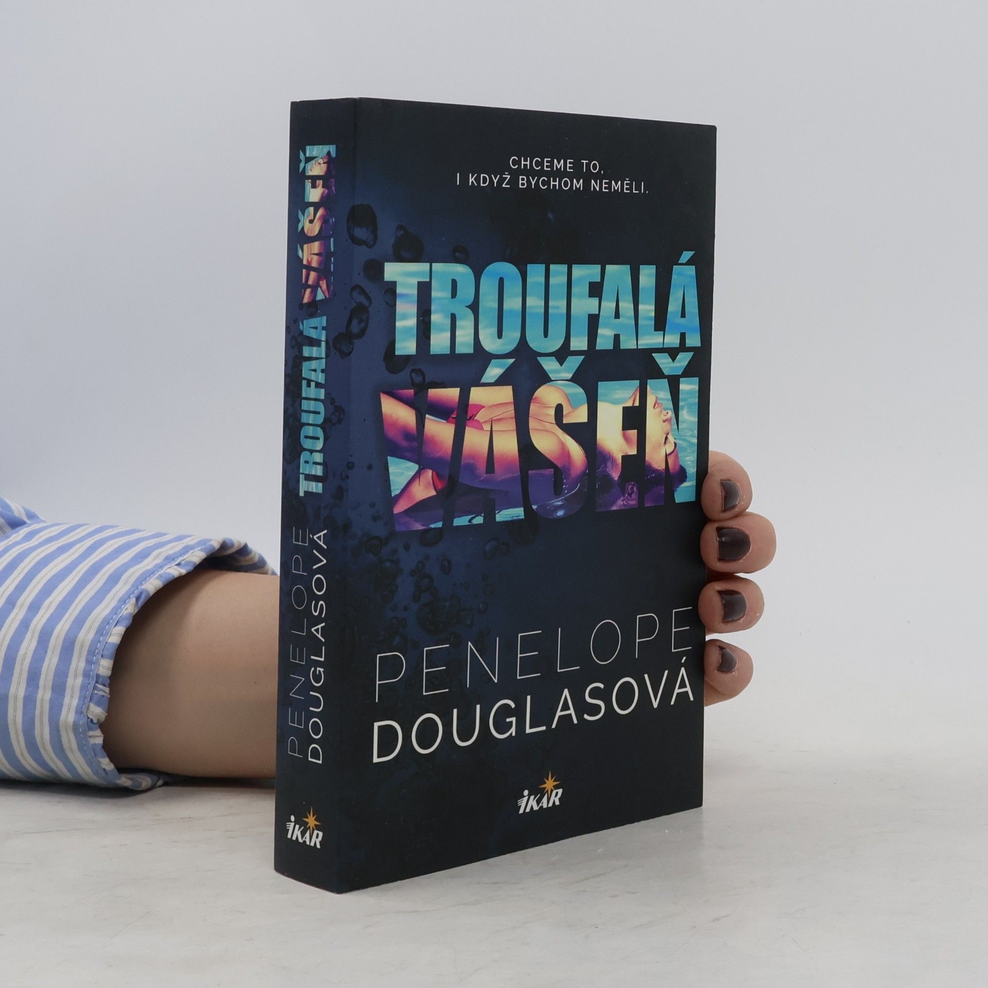 Penelope Douglas Troufalá vášeň