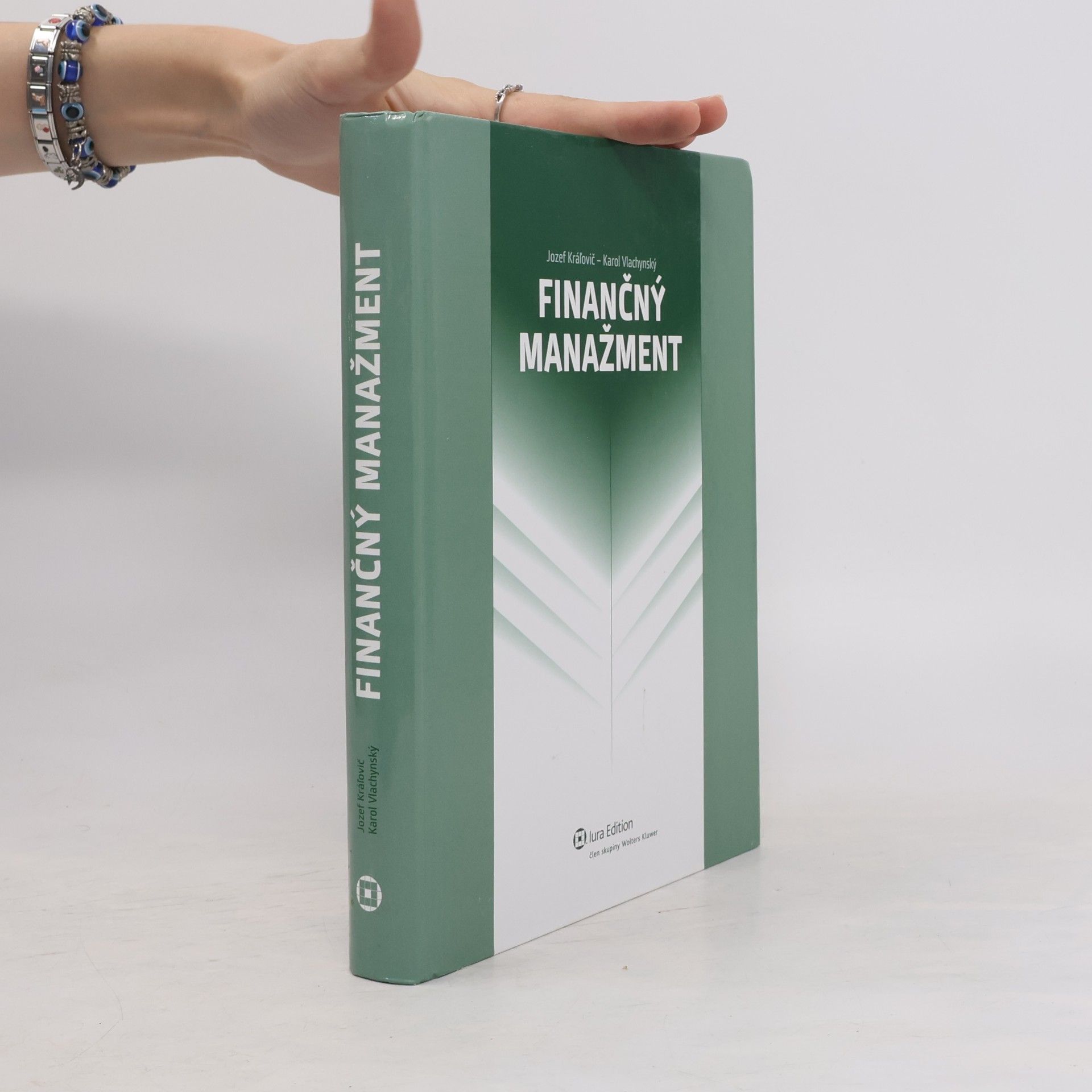 Various authors Finančný manažment