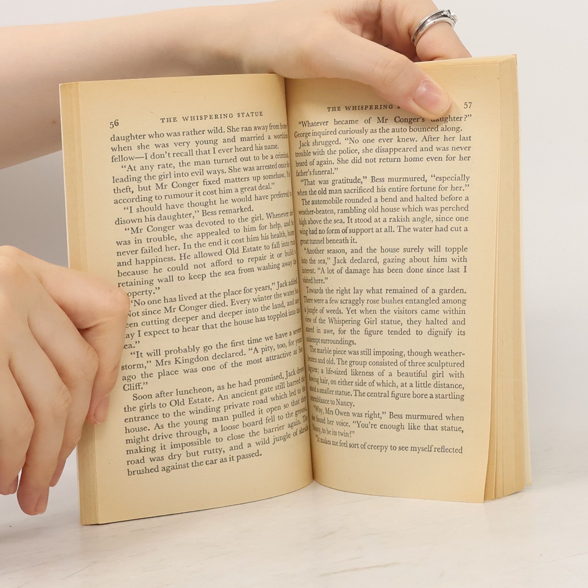 Carolyn Keene Nancy Drew Mystery - 14: Whispering Statue