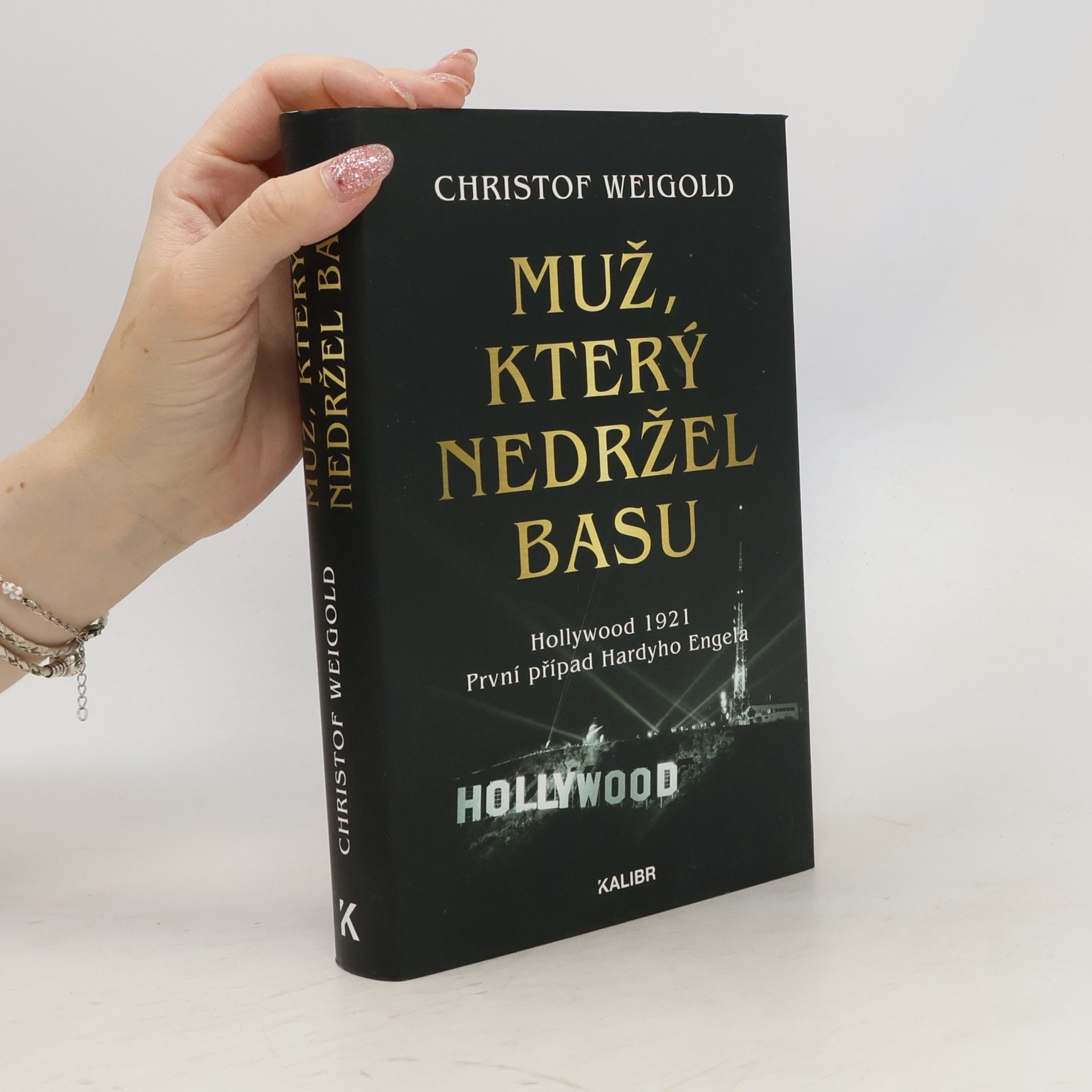 Christof Weigold Muž, který nedržel basu