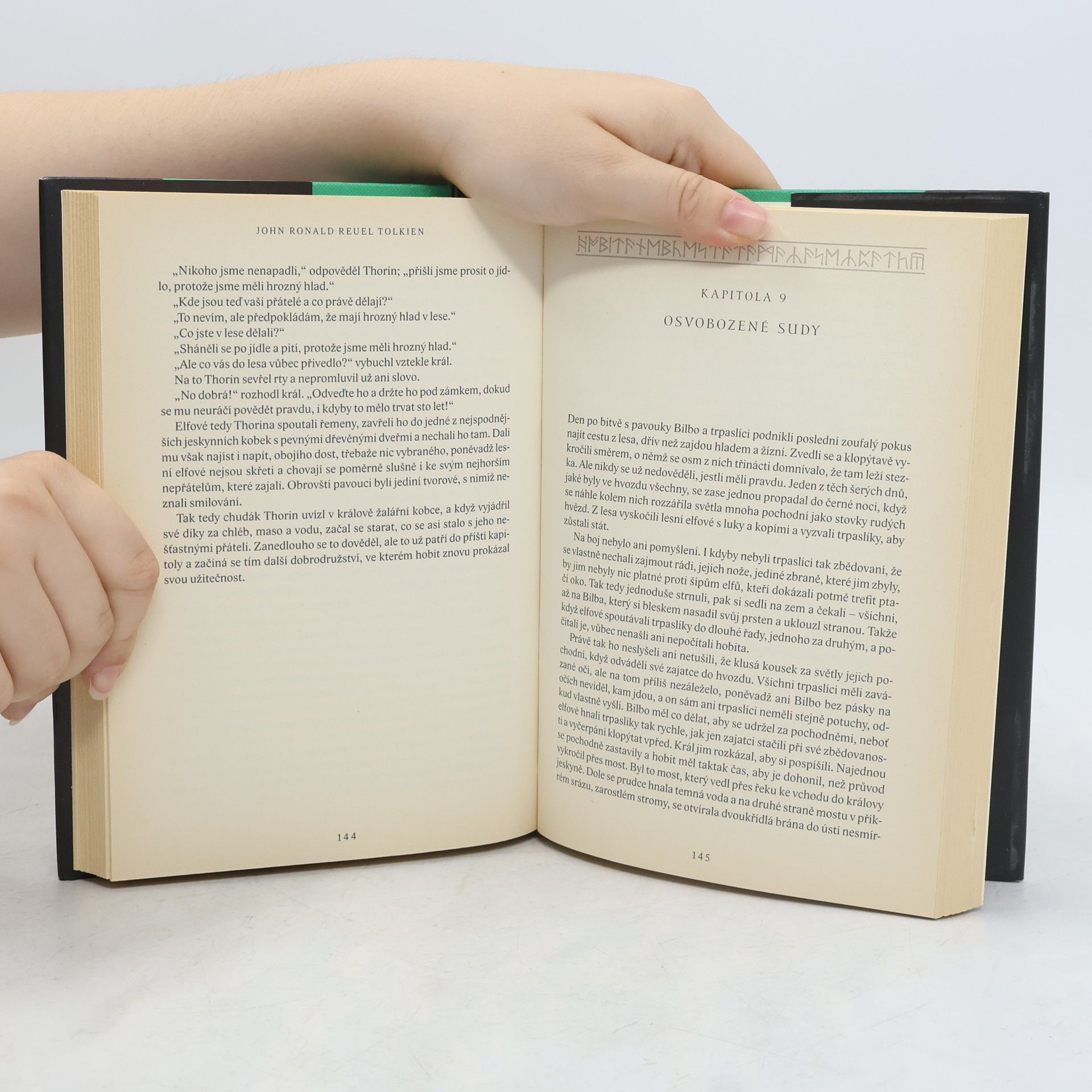 John Ronald Reuel Tolkien Hobit, aneb, Cesta tam a zase zpátky