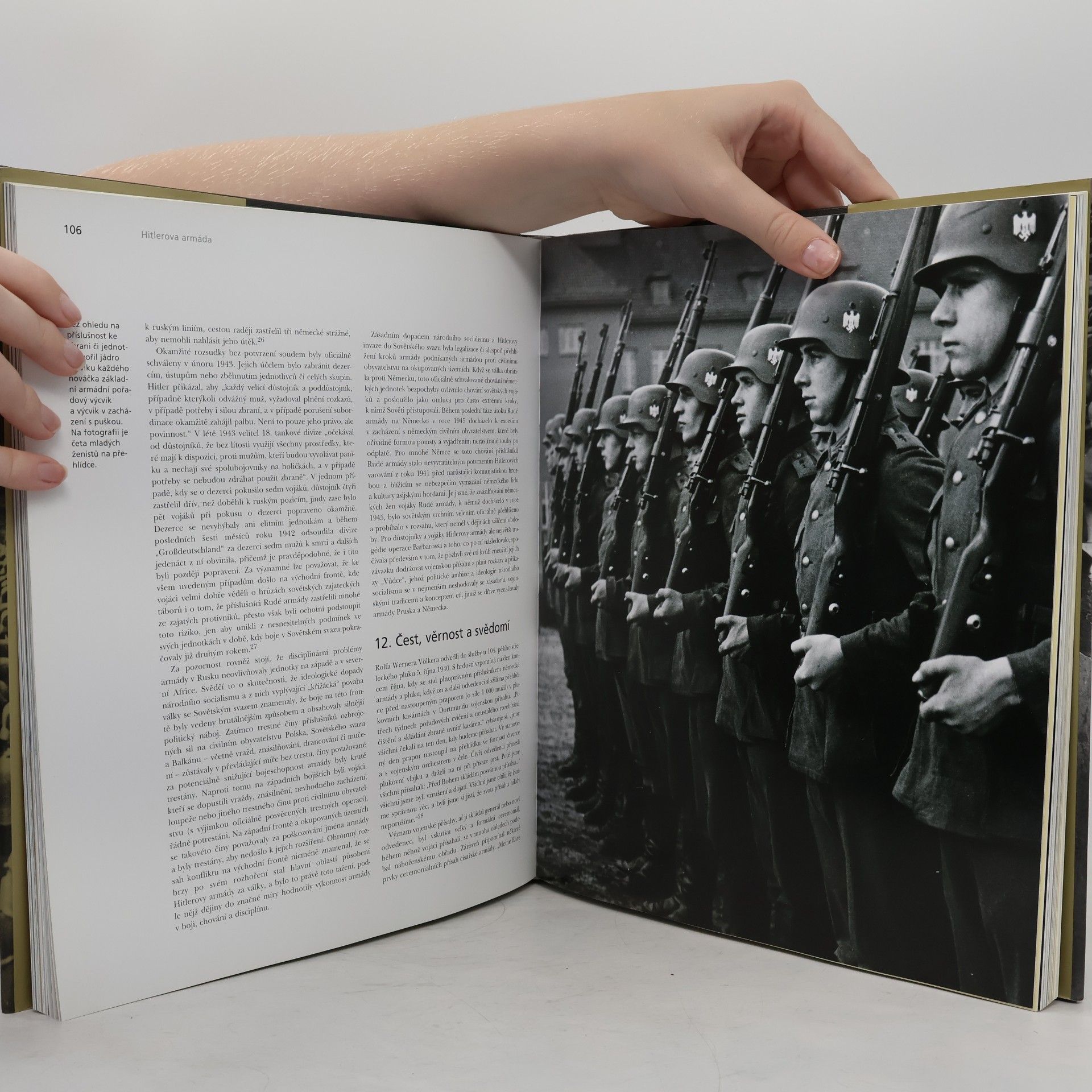 David Stone Hitlerova armáda 1939-1945 - Vojáci, výzbroj a organizace