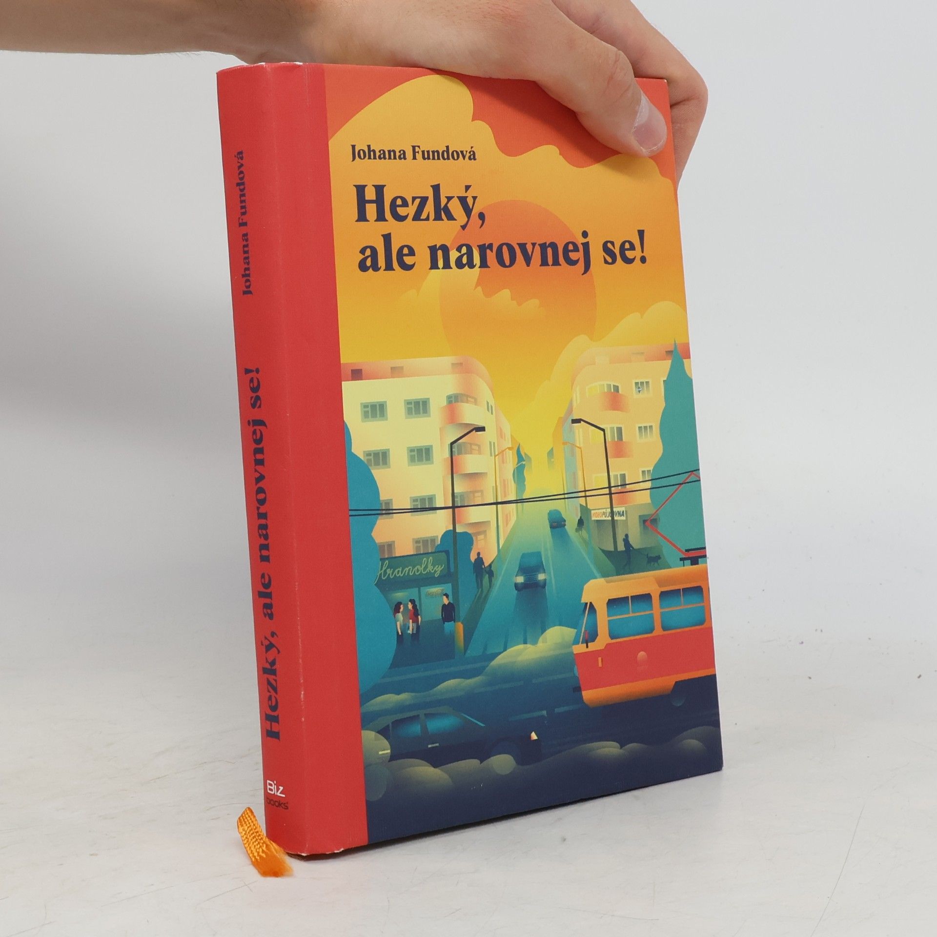 Hezký, ale narovnej se!