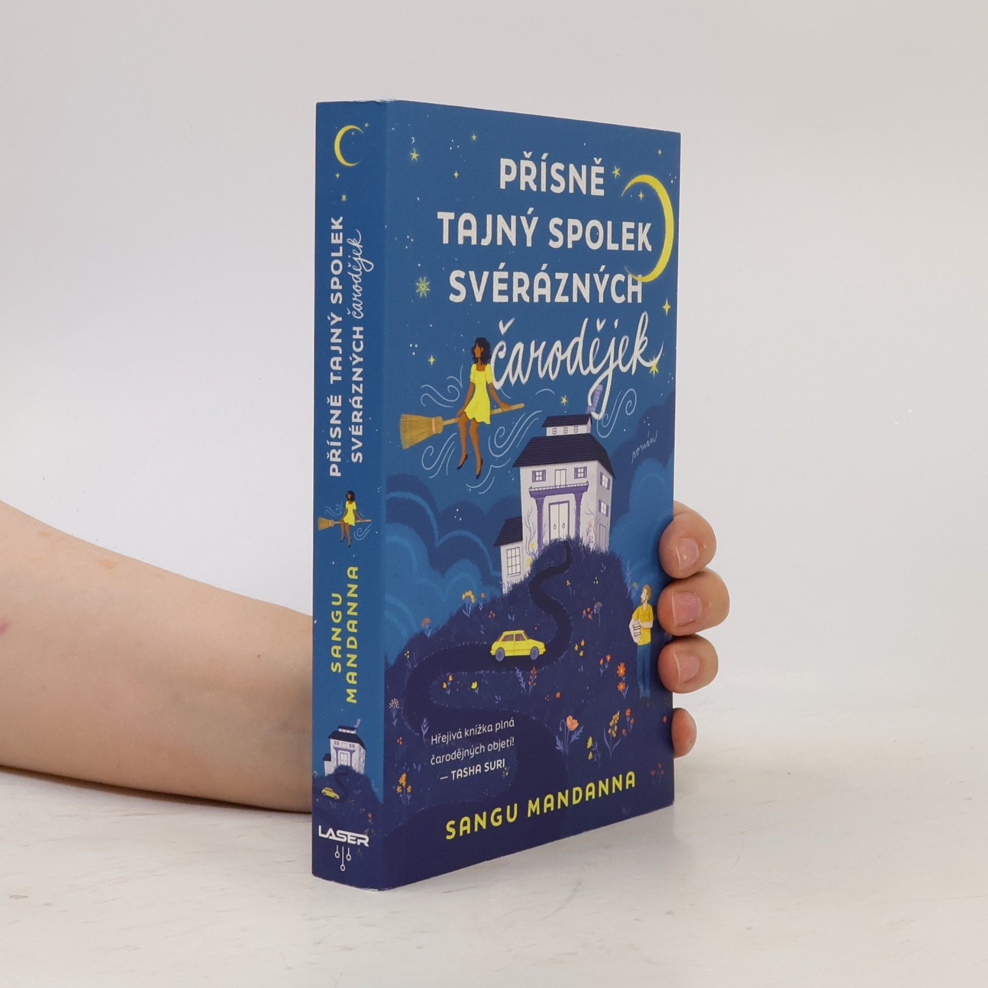 Sangu Mandanna Přísně tajný spolek svérázných čarodějek