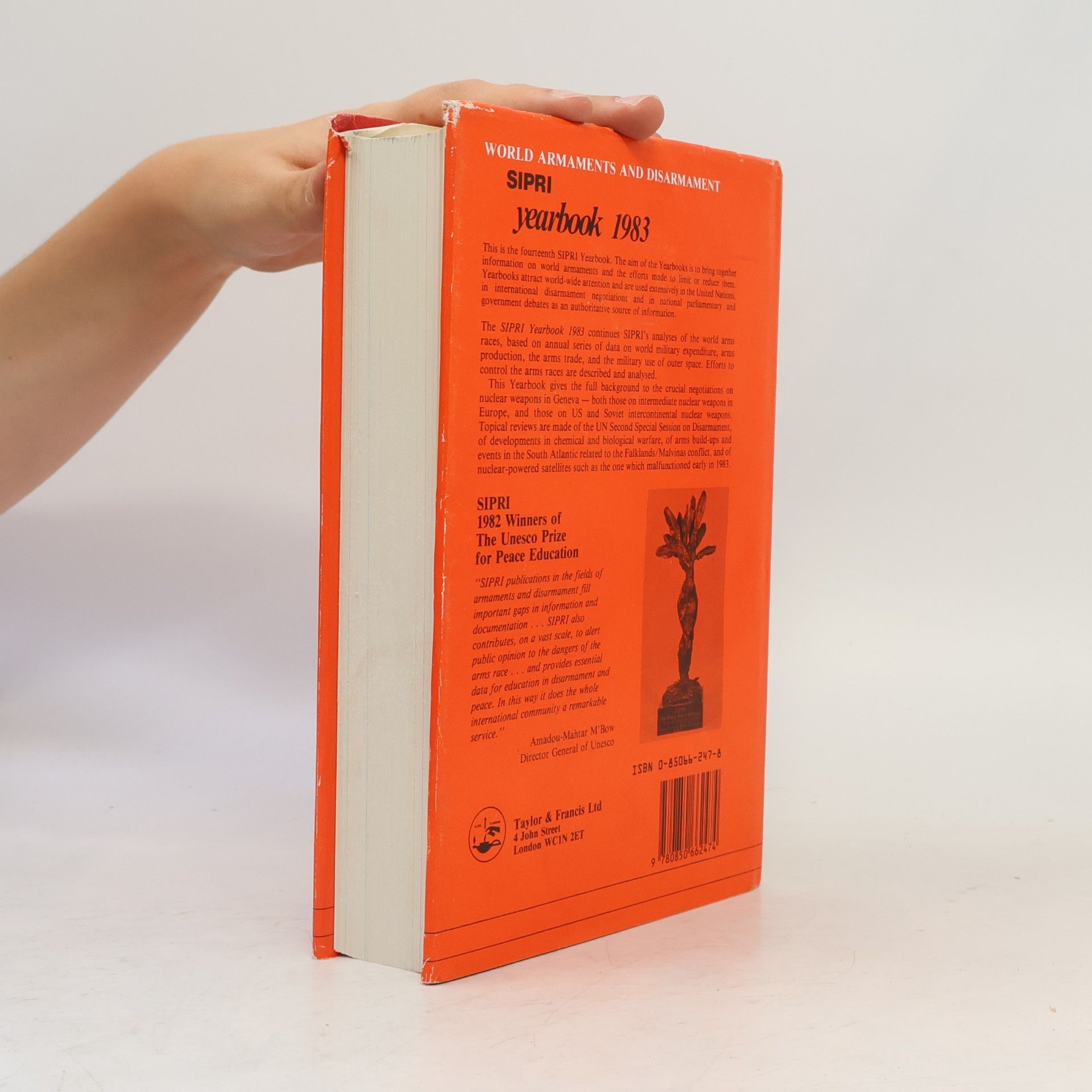 Stockholm International Peace Research Institute SIPRI Yearbook, 1983
