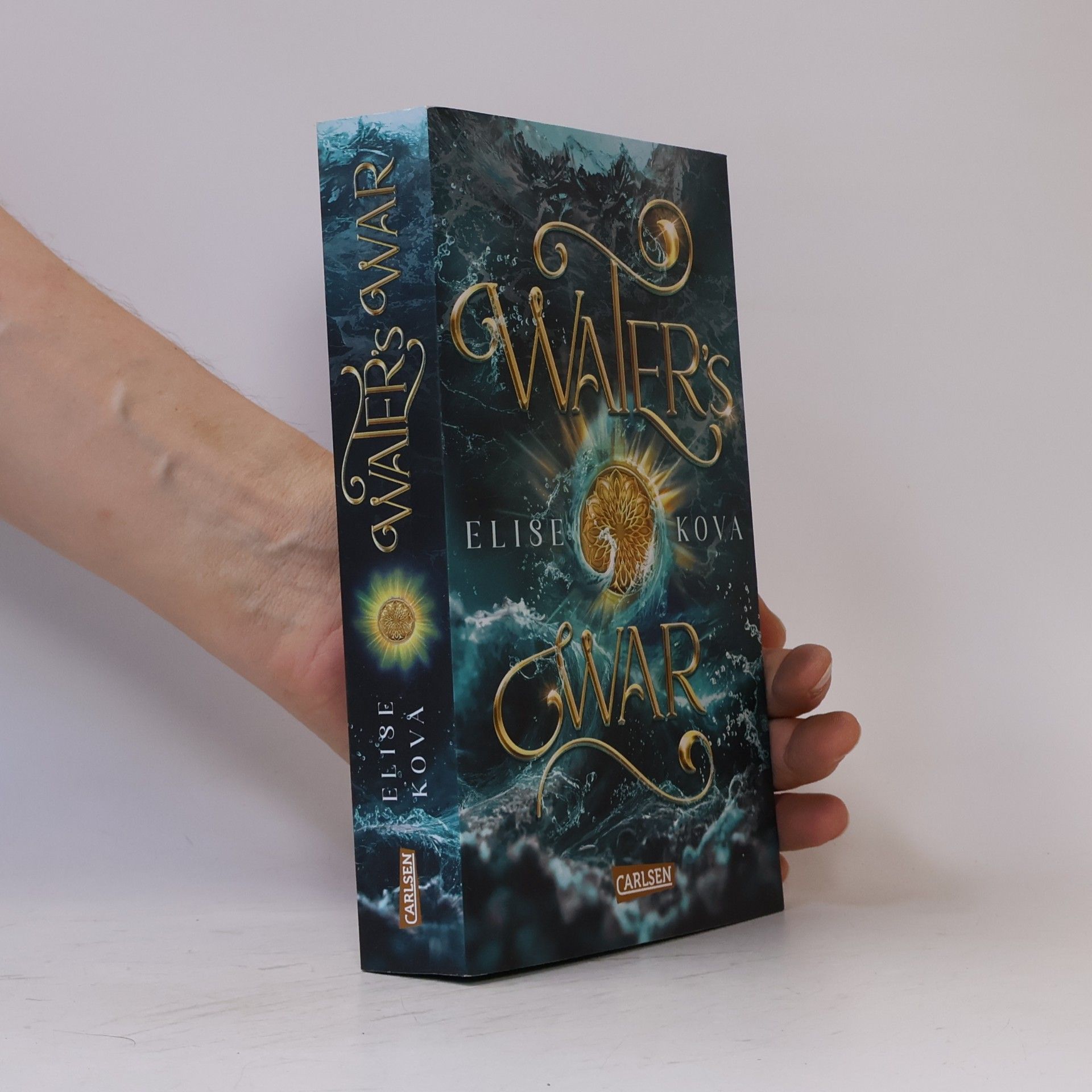 Elise Kova Water's War