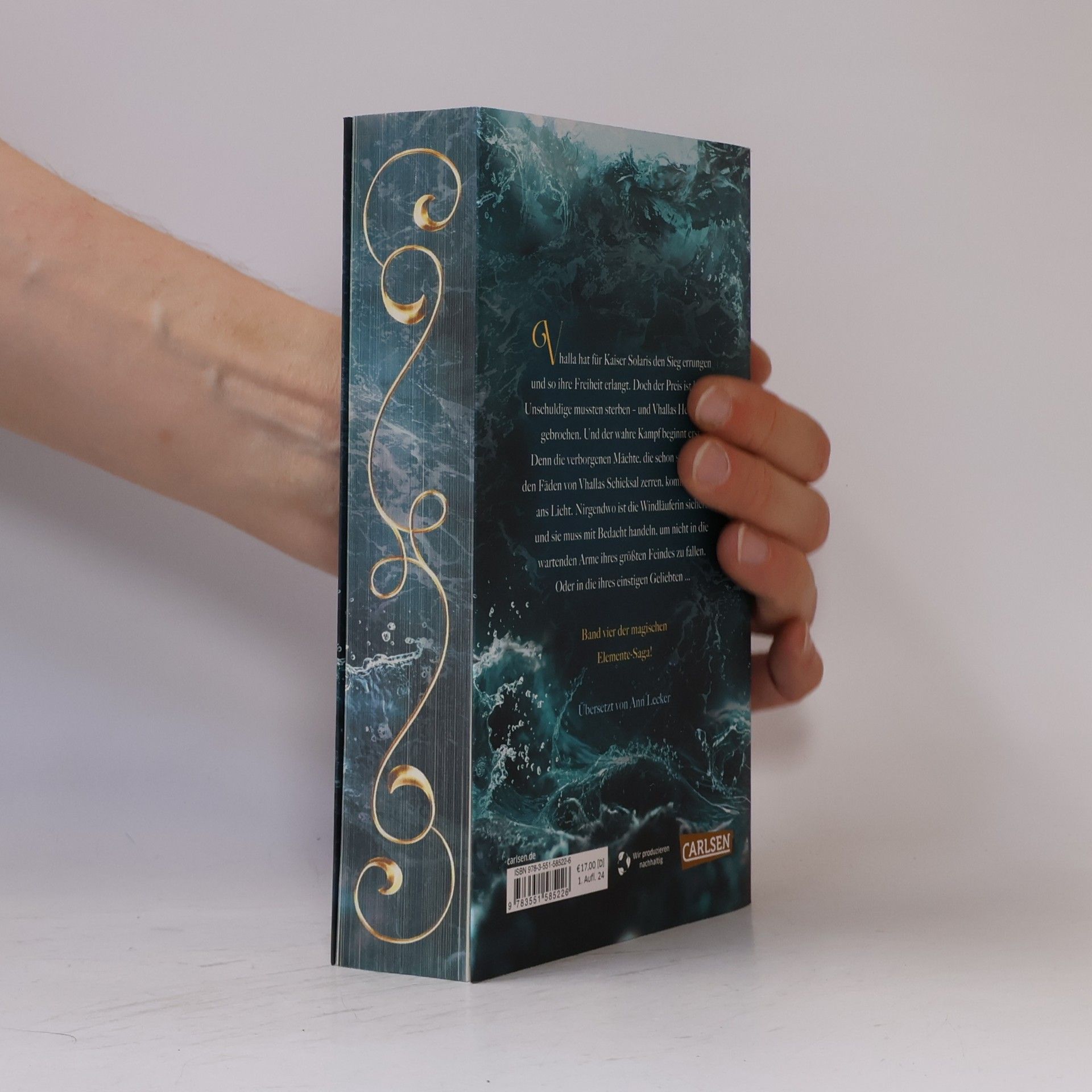 Elise Kova Water's War