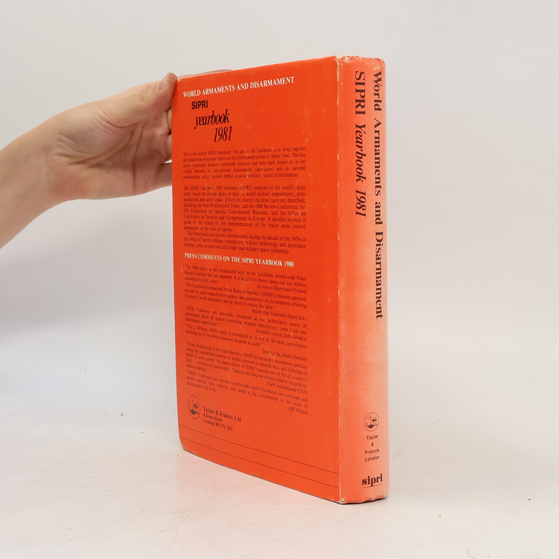 Stockholm International Peace Research Institute SIPRI Yearbook - 1981: World Armaments and Disarmament