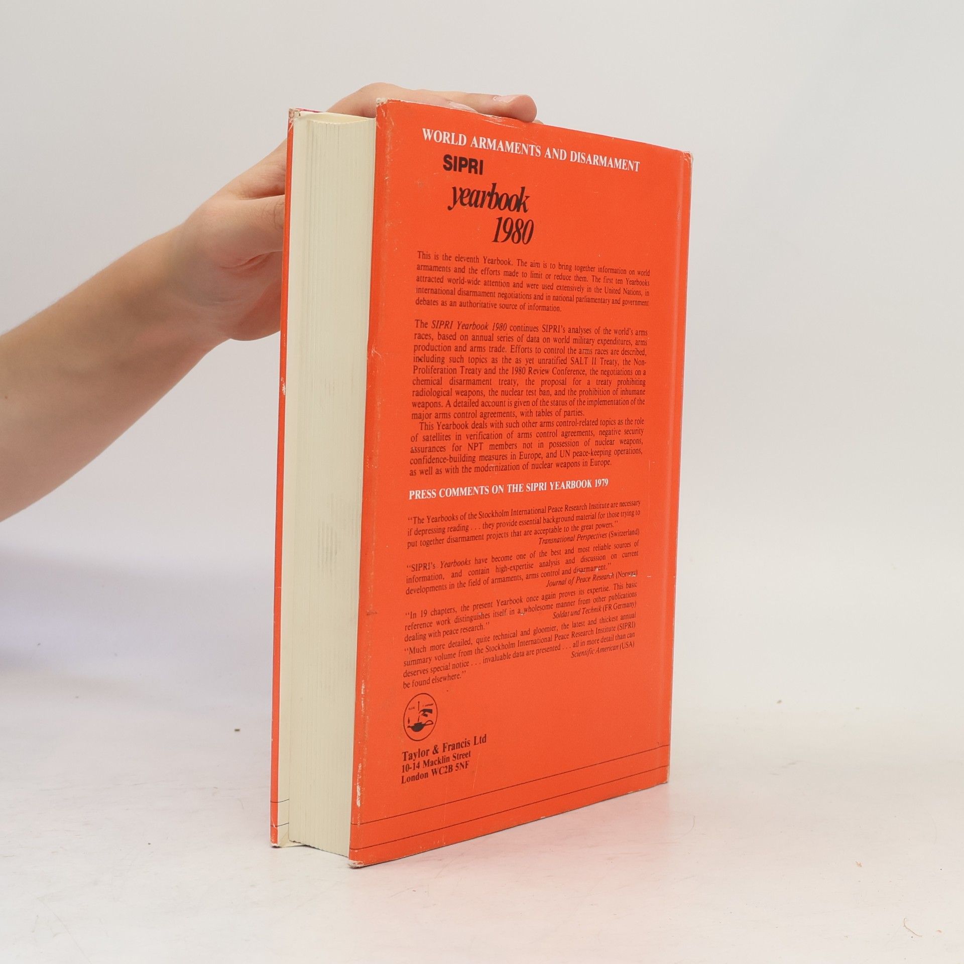 Stockholm International Peace Research Institute SIPRI Yearbook - 1980: World Armaments And Disarmament