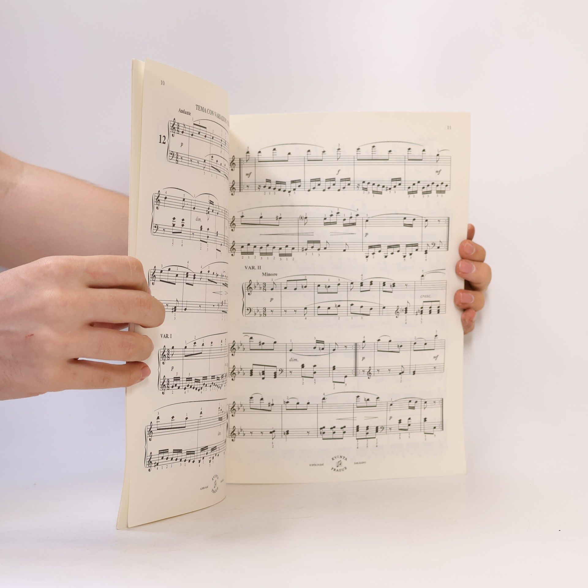 Wolfgang Amadeus Mozart Progressive Piano. W. A. Mozart. Easy Pieces. Snadné skladby
