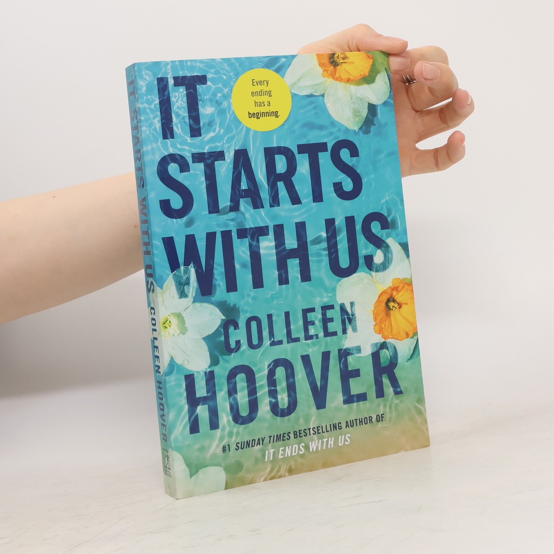Colleen Hoover It Starts With Us