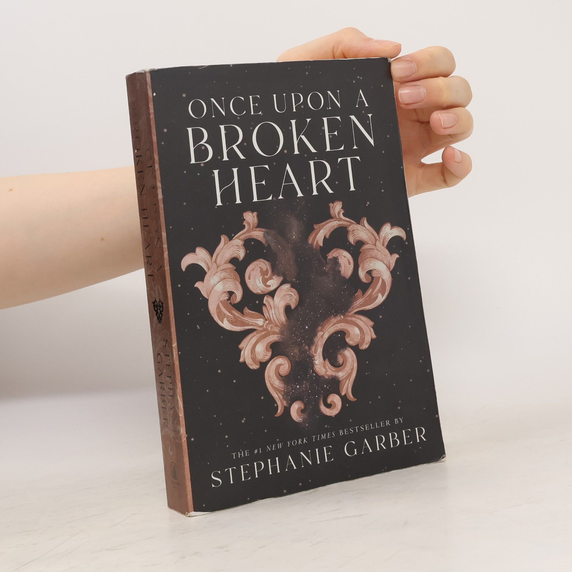 Stephanie Garber Once Upon a Broken Heart