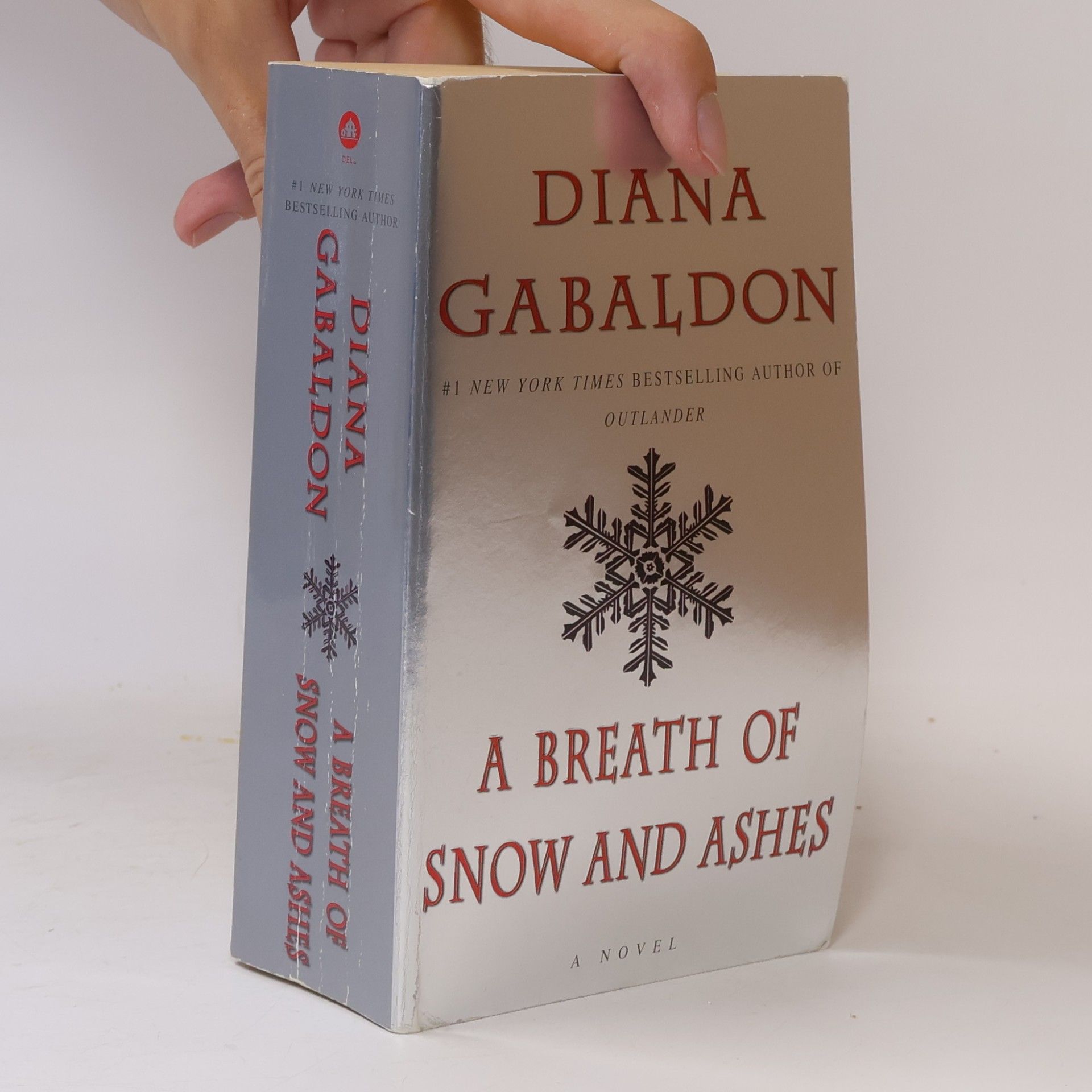 Diana Gabaldon A breath of snow and ashes