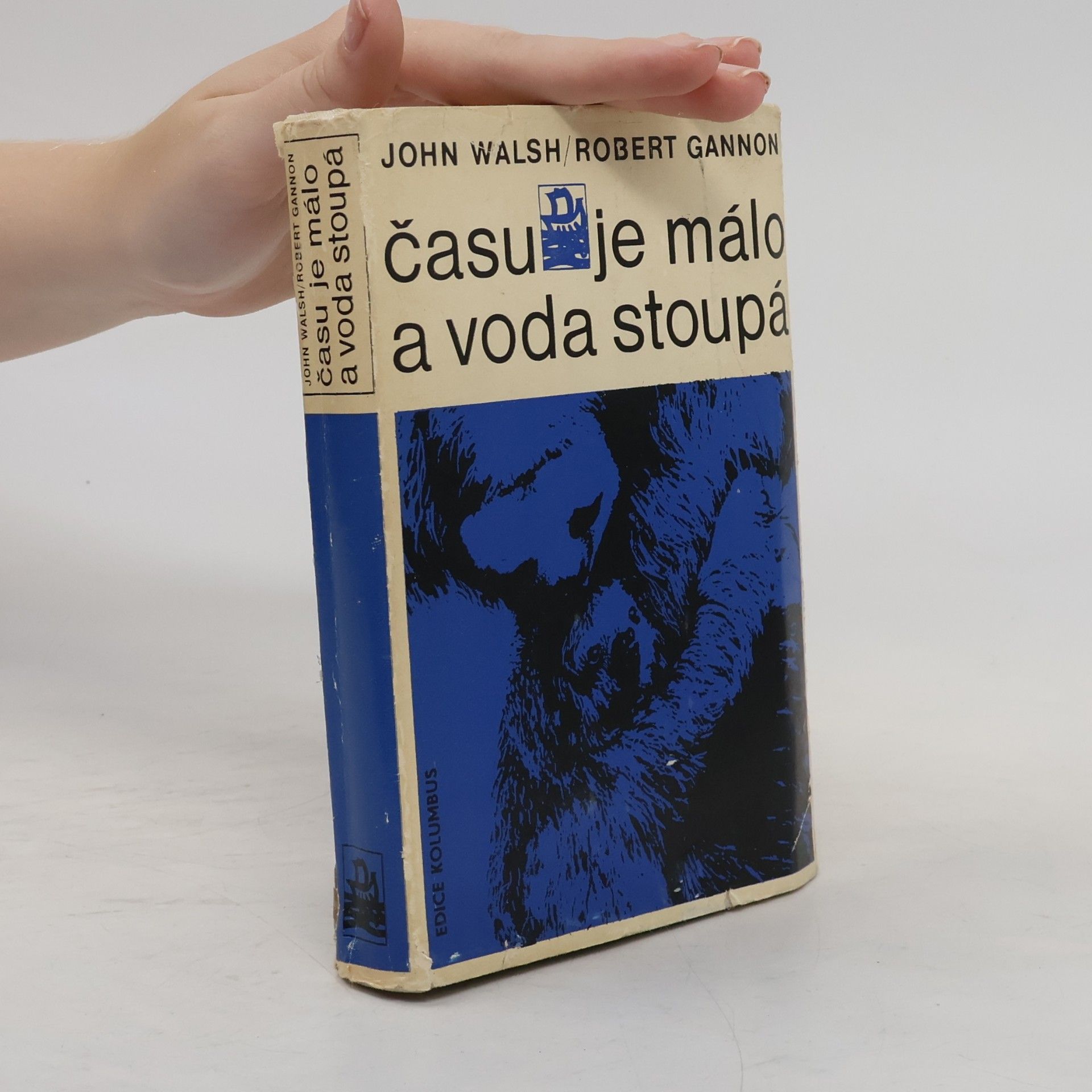 John Walsh Času je málo a voda stoupá
