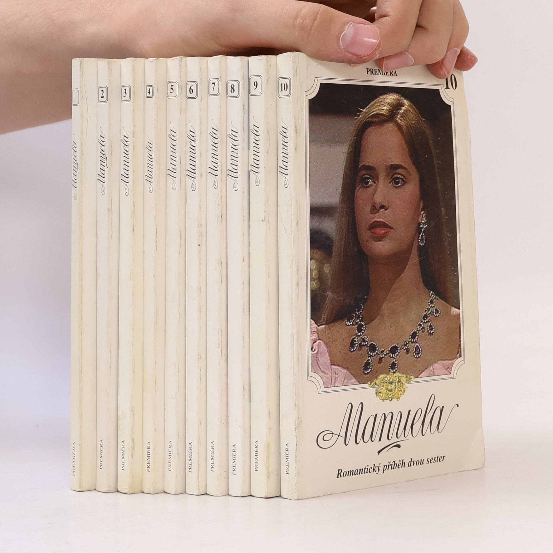 Auteurscollectief Manuela. Romantický příběh dvou sester 1.-10. díl