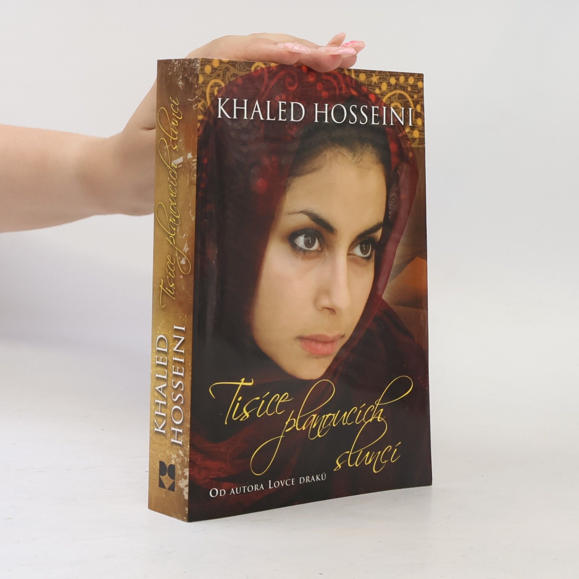 Khaled Hosseini Tisíce planoucích sluncí