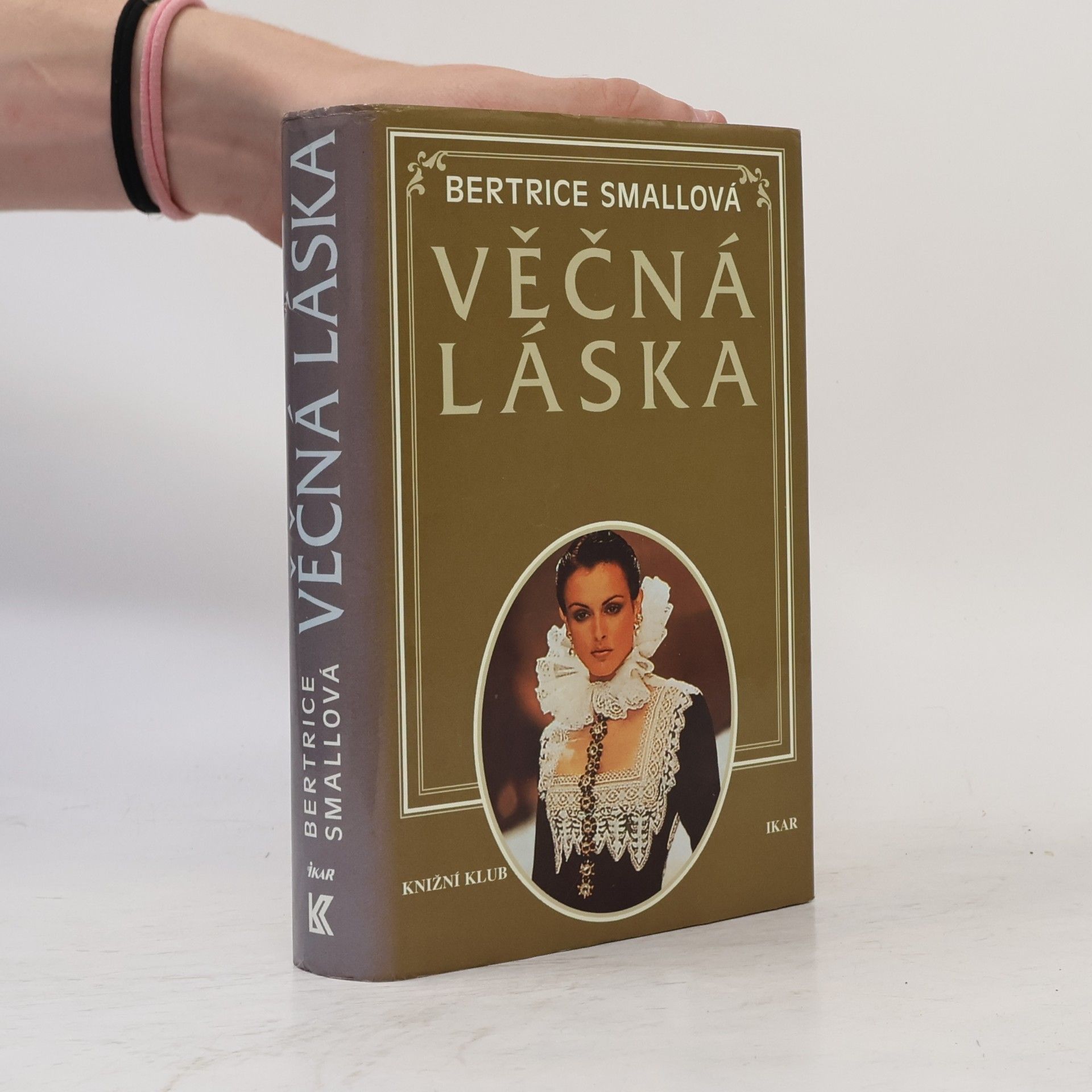 Bertrice Small Věčná láska