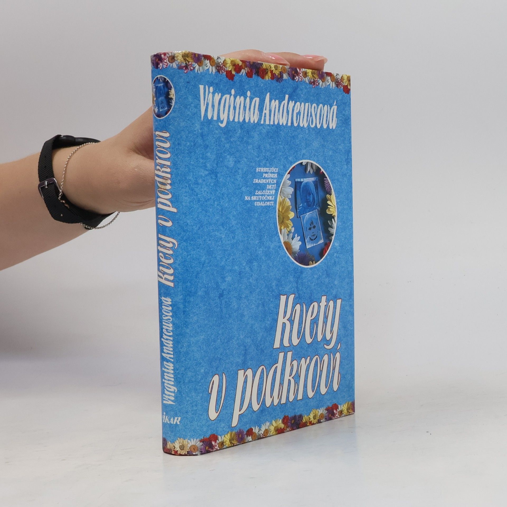 V. C. Andrews Kvety v podkroví
