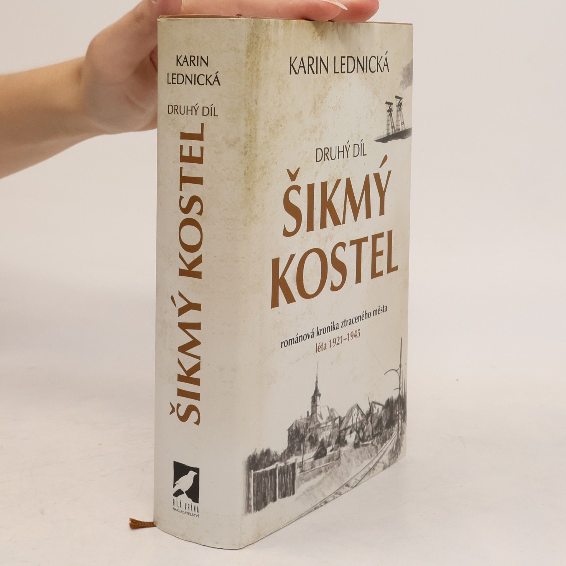 Karin Lednická Šikmý kostel 2