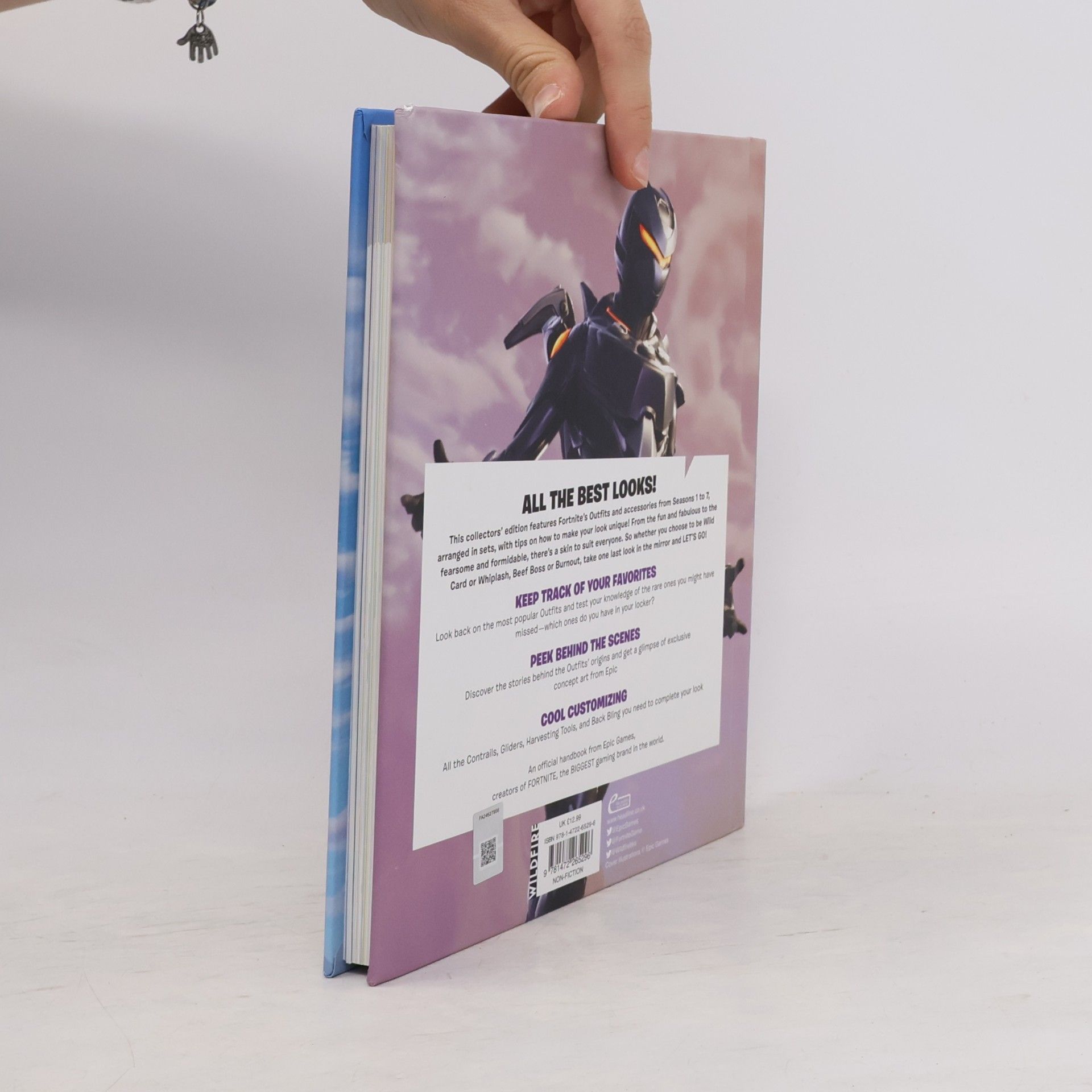 Fortnite Official: Outfits: The Collectors' Edition