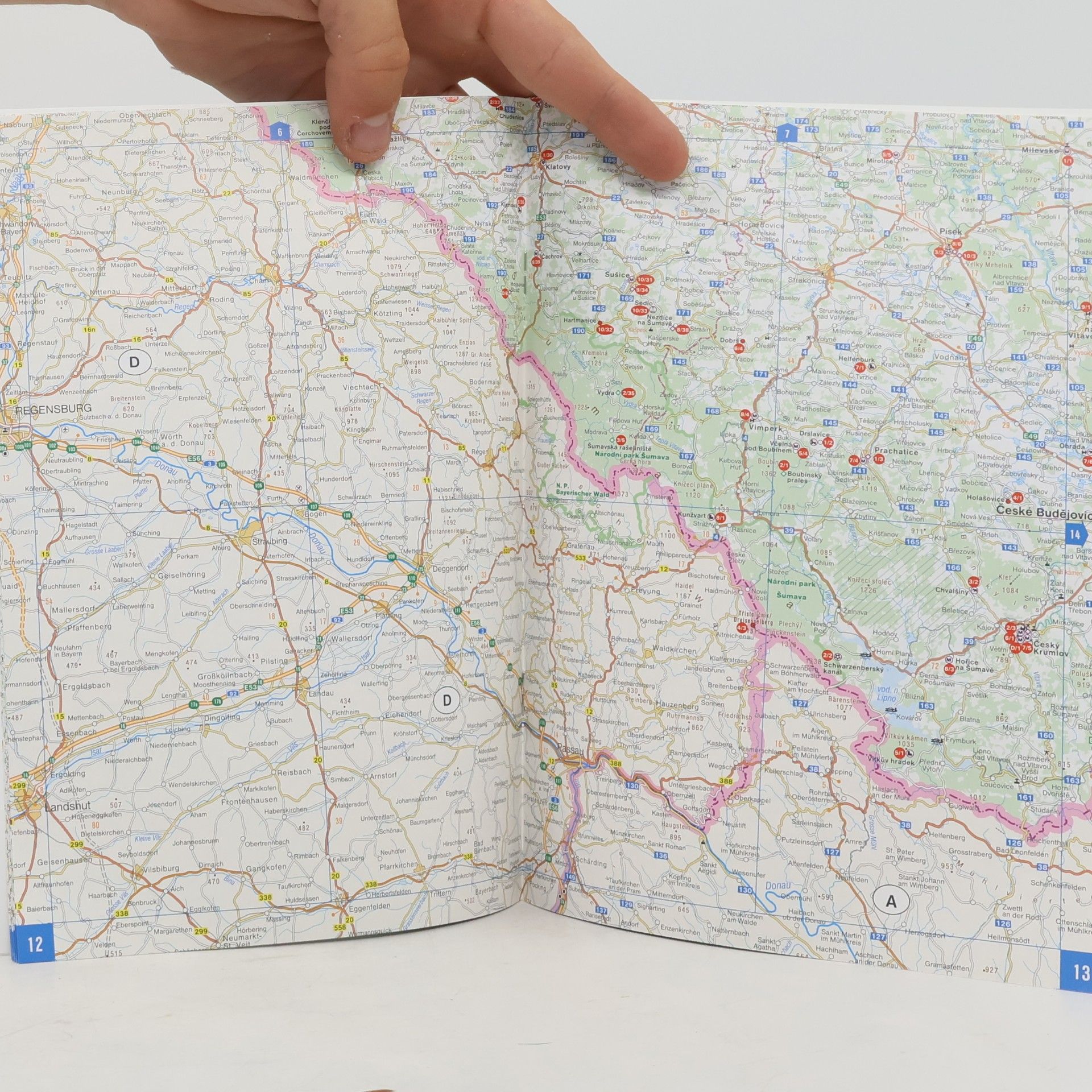 Autorenkollektiv Toulavá kamera. Atlas popisovaných cílů