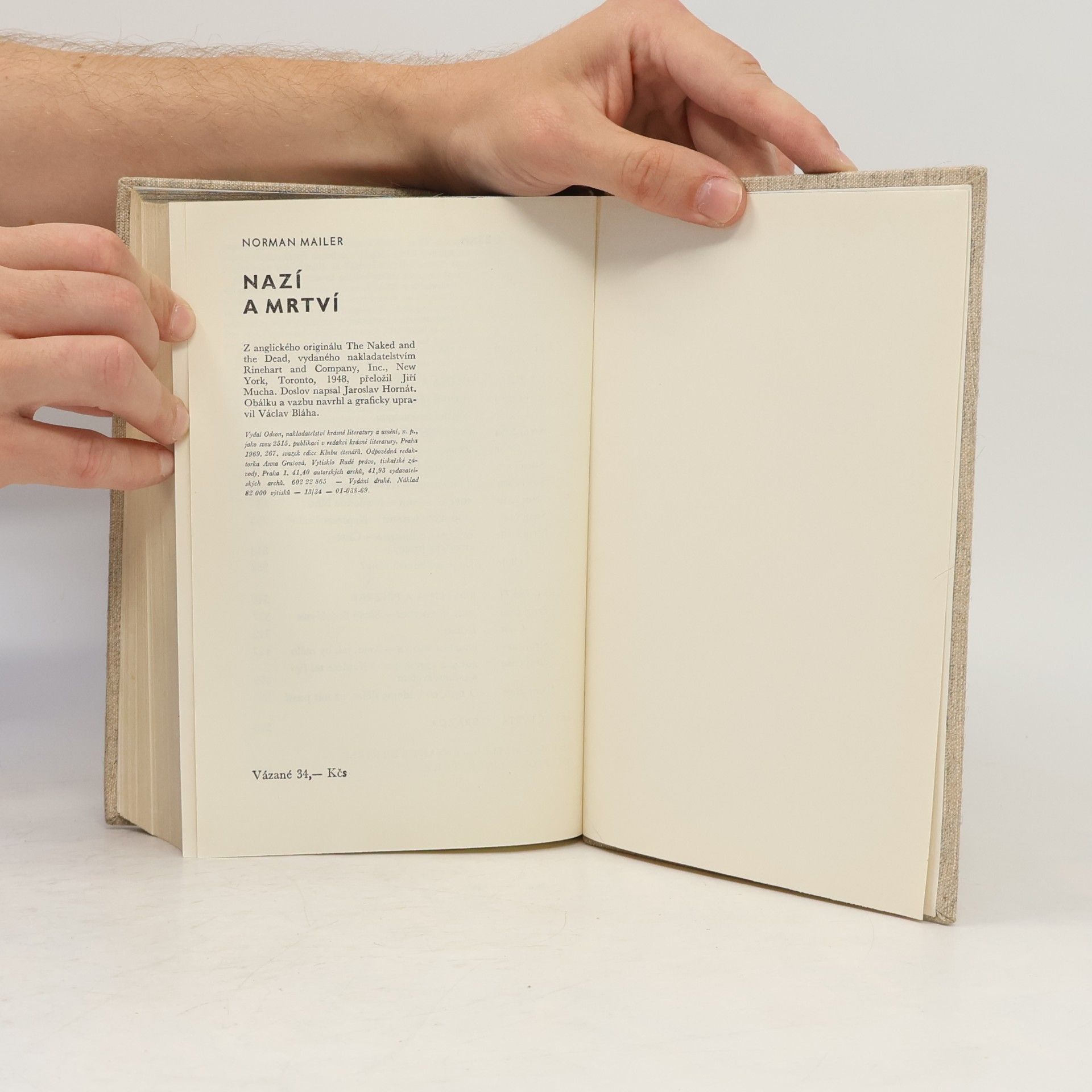 Norman Mailer Nazí a mrtví