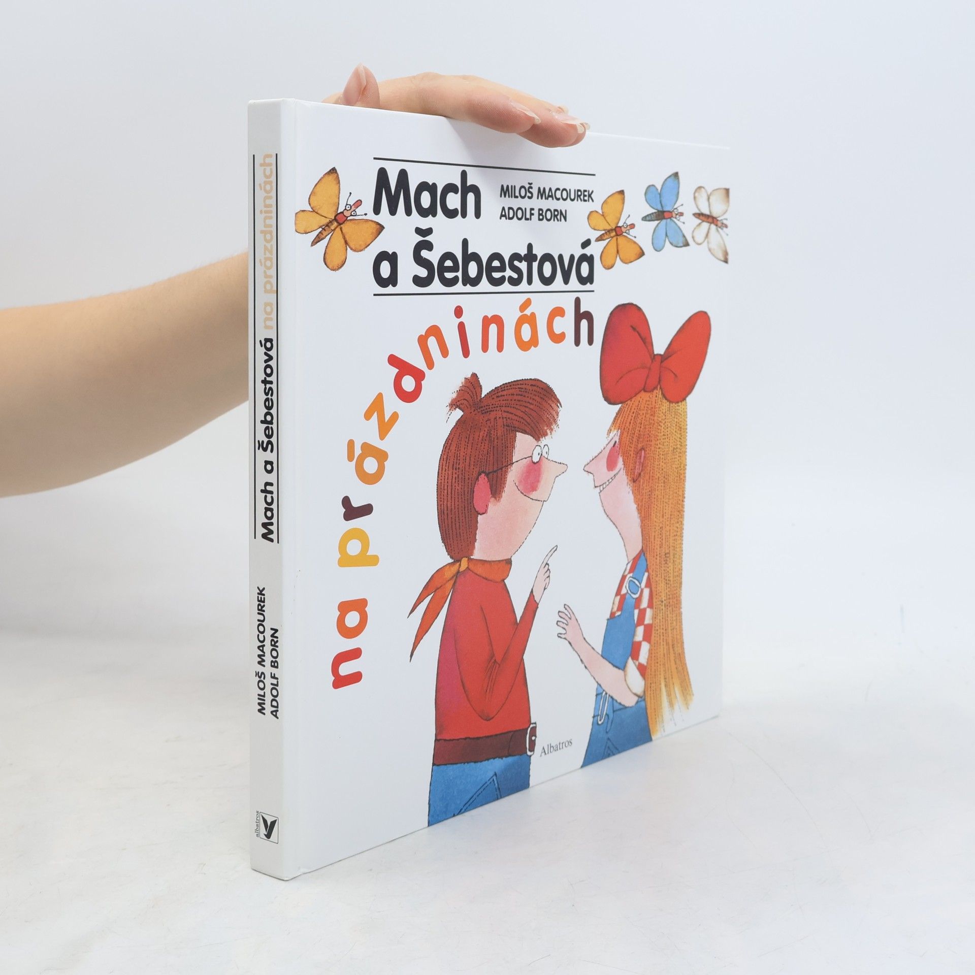Miloš Macourek Mach a Šebestová na prázdninách