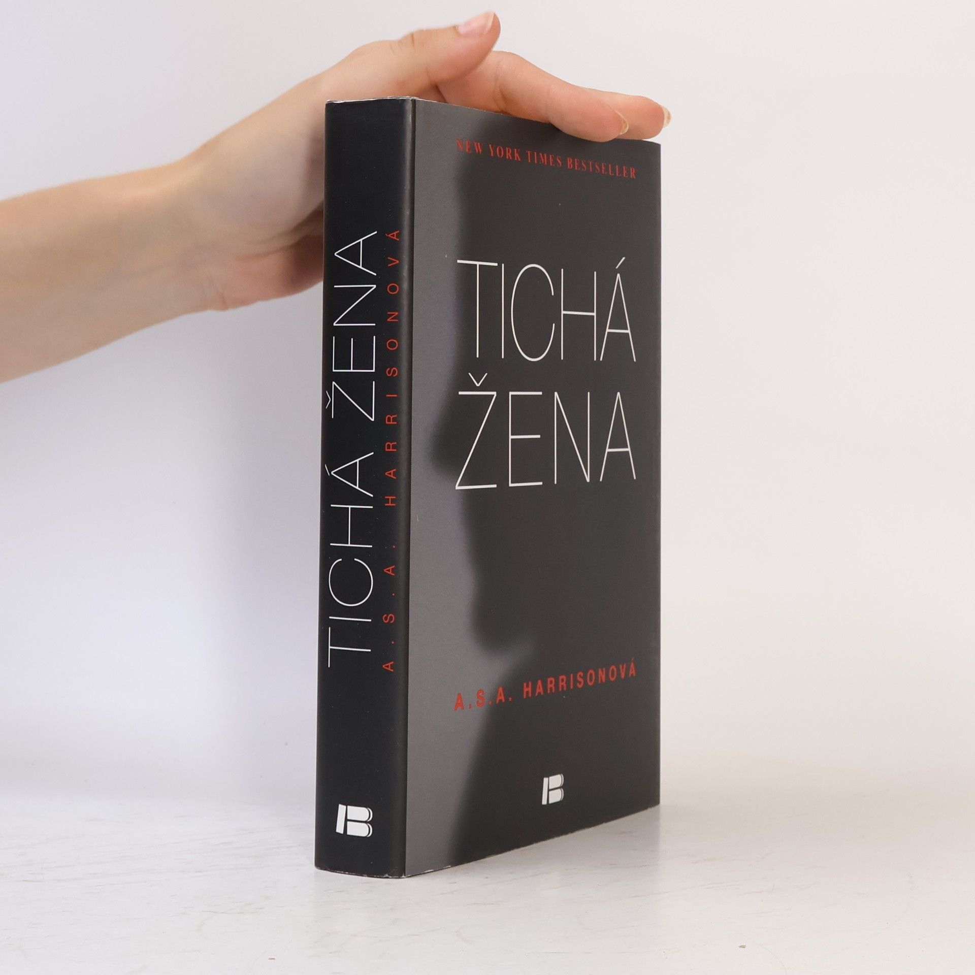 A. S. A. Harrison Tichá žena