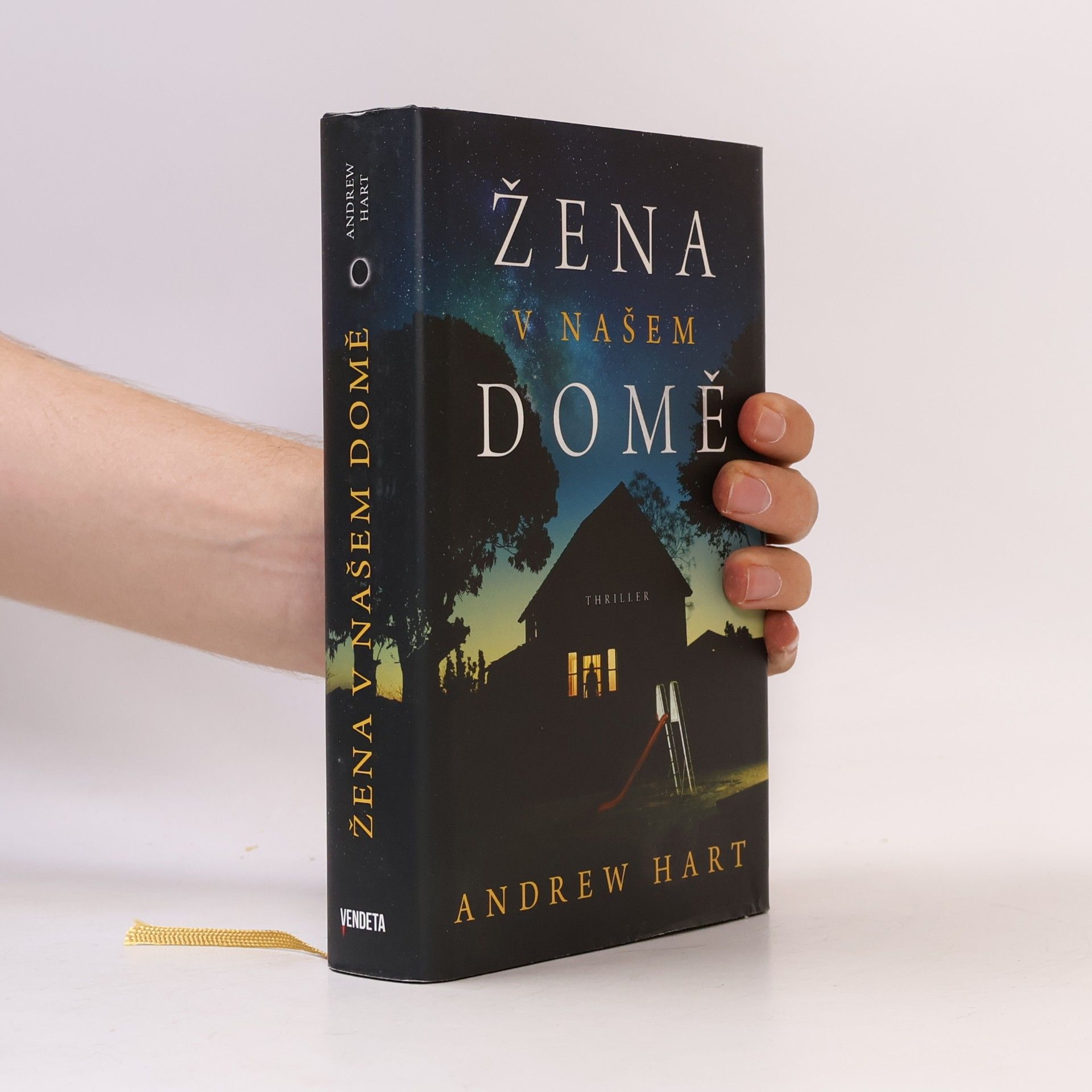 A. J. (Andrew James) Hartley Žena v našem domě