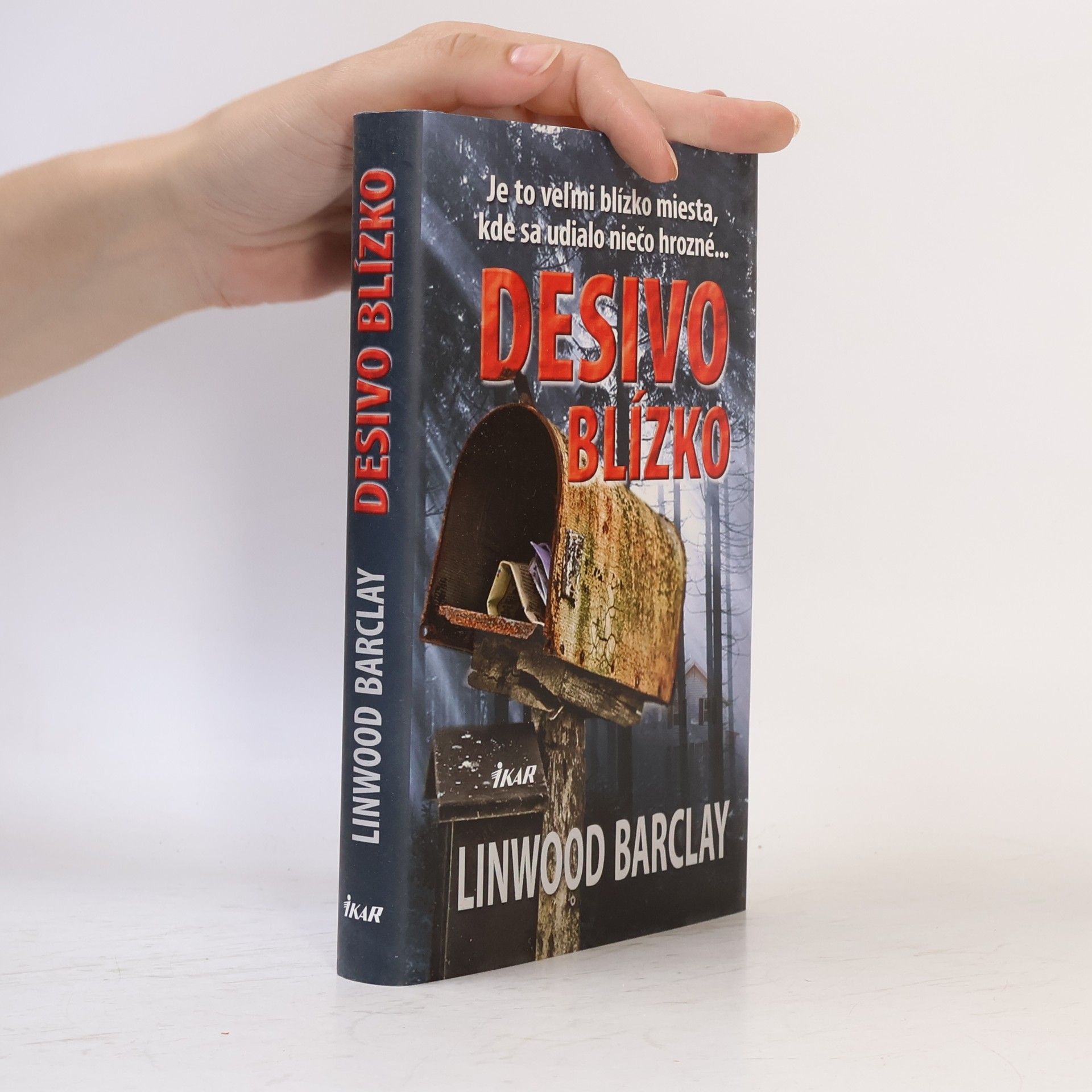 Linwood Barclay Desivo blízko