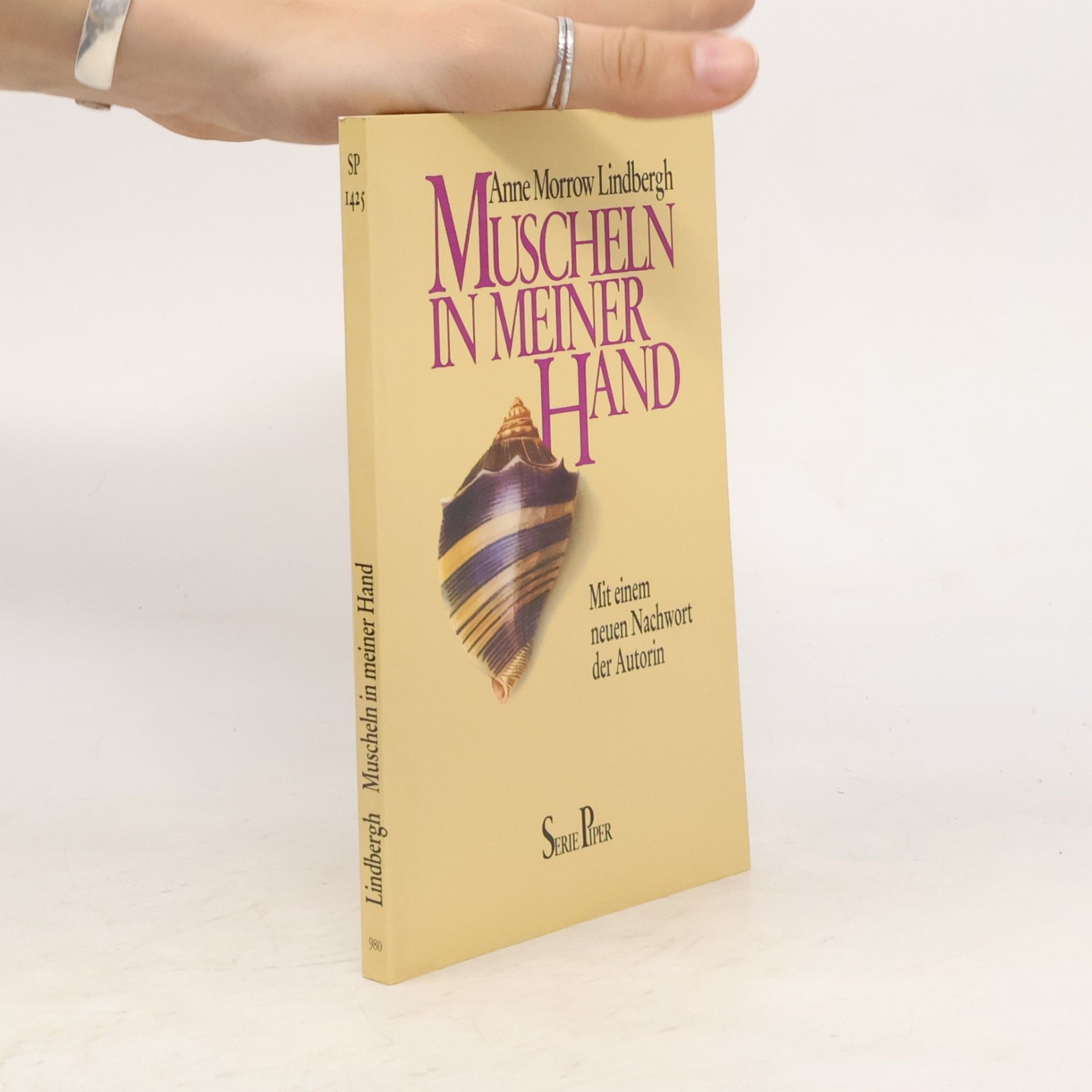 Anne Morrow Lindbergh Muscheln in meiner hand